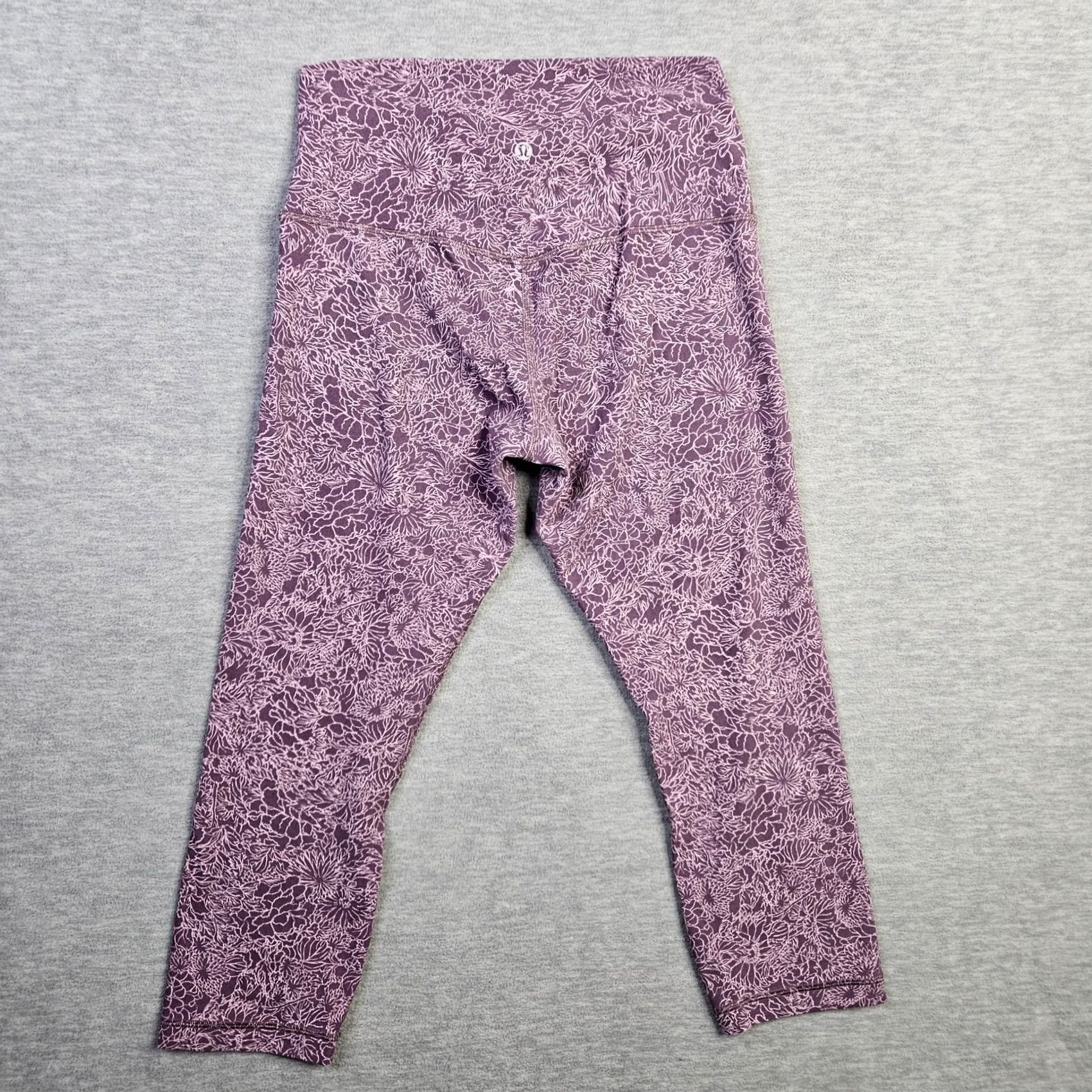 Lululemon Lululemon Women's Align Floral Printed Cropped workout Pants Size 8 Size 30" / US 8 / IT 44 - 2 Thumbnail