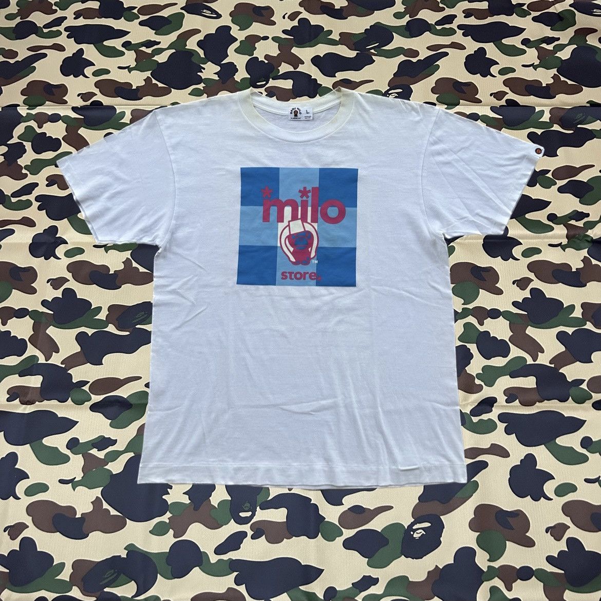 Bape Baby Milo Store Tee Size US L / EU 52-54 / 3 - 1 Thumbnail