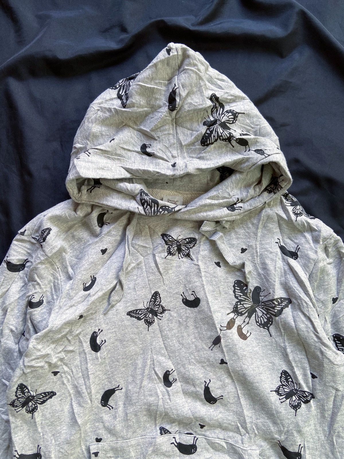 If Six Was Nine × Japanese Brand × Le Grande Bleu (L.G.B.) GRANIPH BUTTERFLY COMEDY ARTWORK HOODIE Size US M / EU 48-50 / 2 - 3 Thumbnail