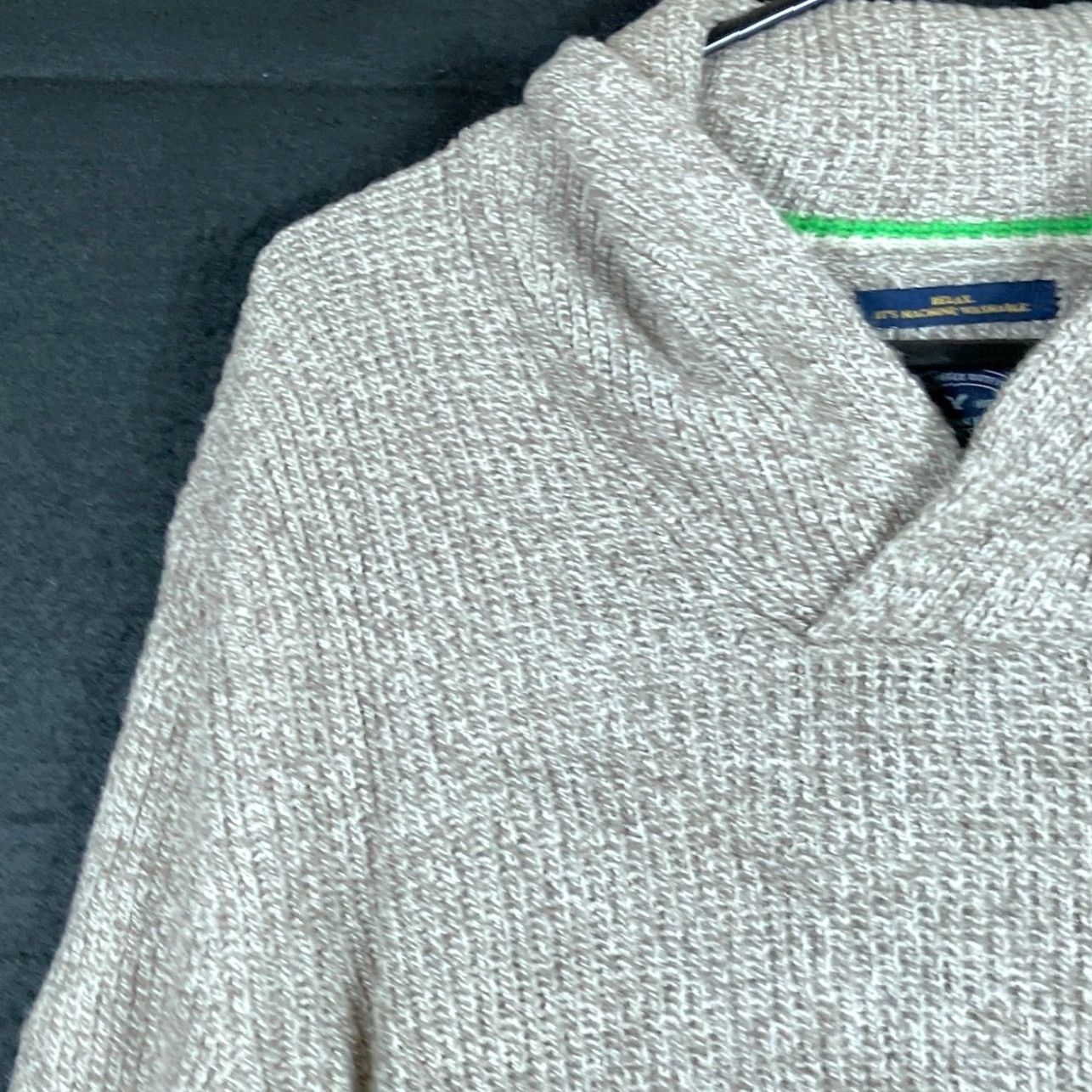 Vintage American Eagle Men Sweater Beige Pullover V Neck Wool Blend Large Size US L / EU 52-54 / 3 - 4 Thumbnail