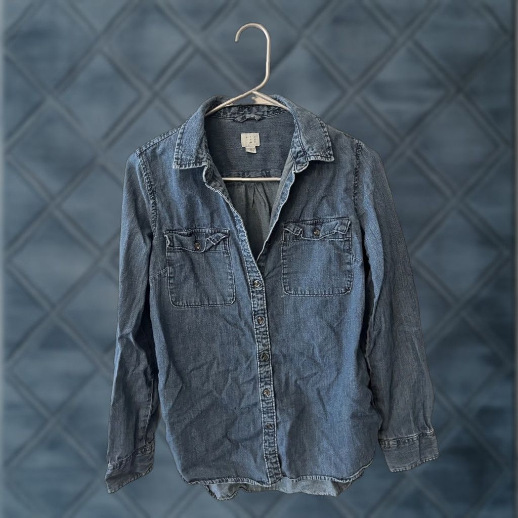 Vintage VINTAGE A New Day Chambray Denim Blouse Women's Size Medium Blue Size M / US 6-8 / IT 42-44 - 1 Thumbnail