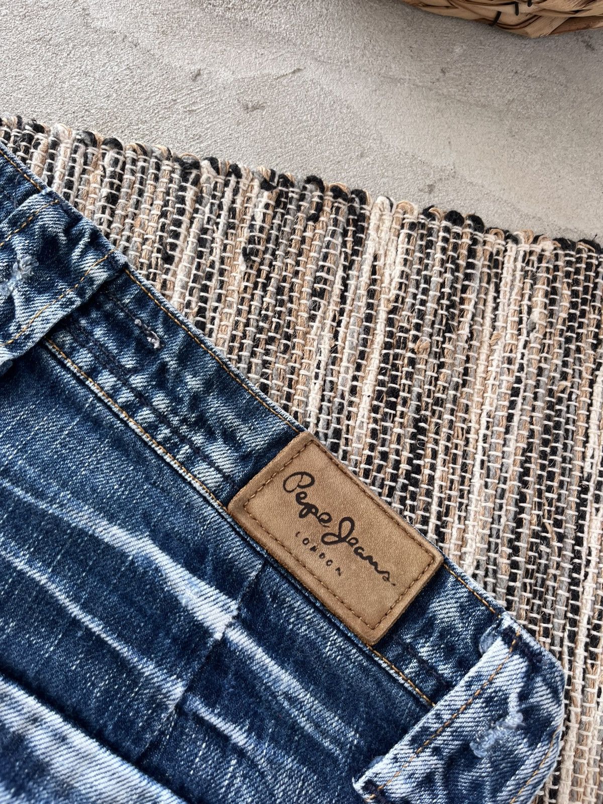 Pepe Jeans × Vintage Hype Vintage Pepe Jeans Blue Denim London Distressed Y2K Size US 32 / EU 48 - 22 Thumbnail
