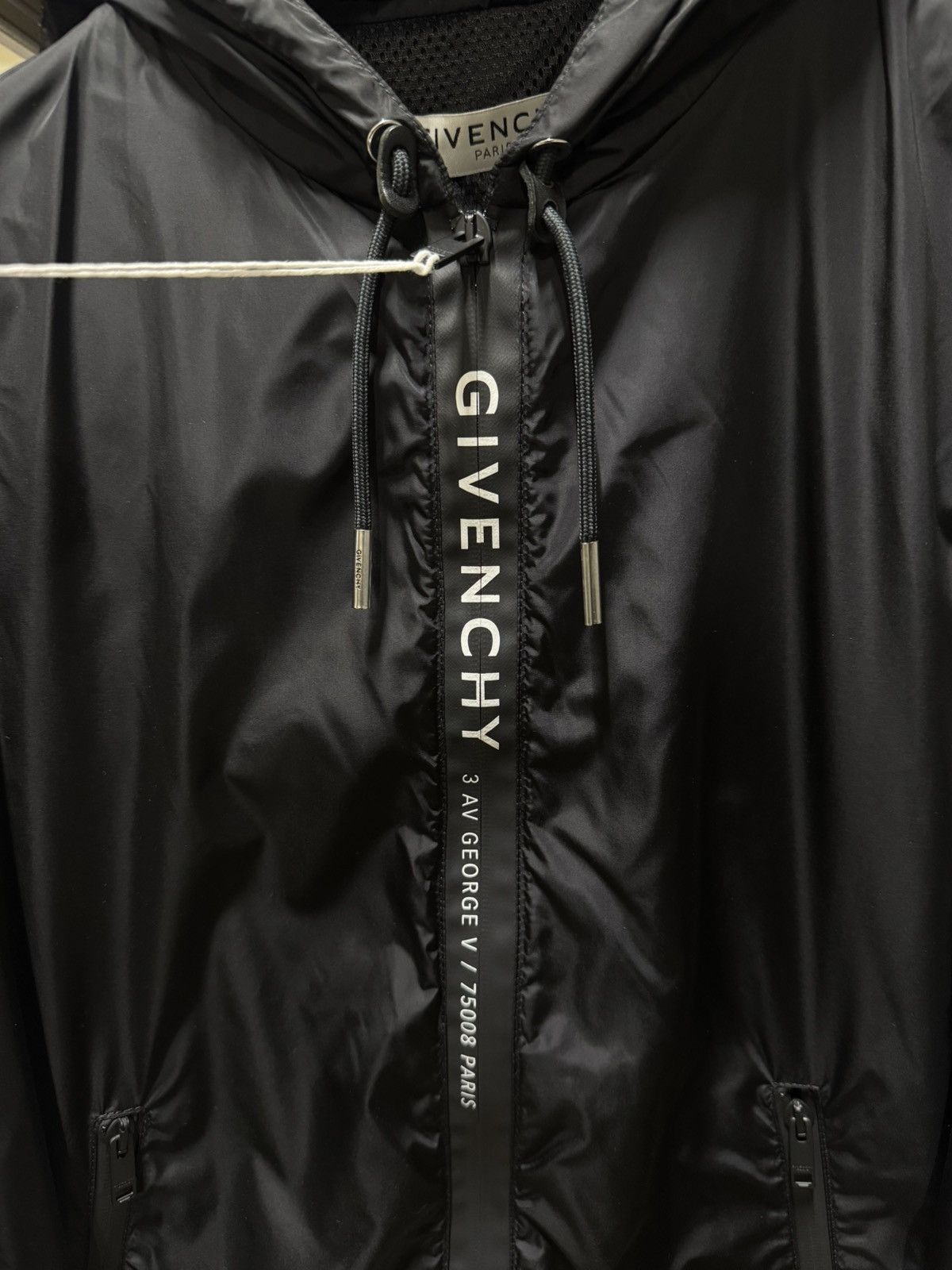 Givenchy Givenchy Logo Nylon Windbreaker NEW 1800$ Size US M / EU 48-50 / 2 - 2 Thumbnail