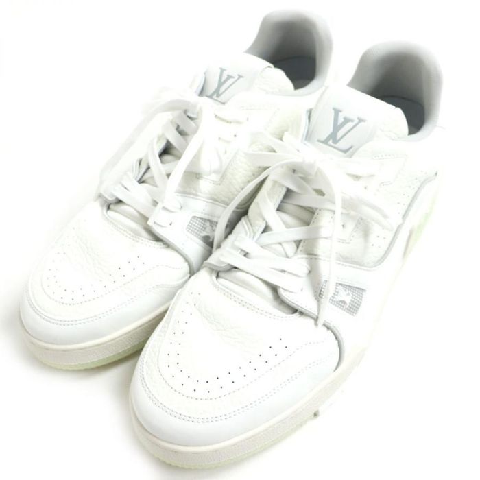 Louis Vuitton LV Trainer Sneaker White. Size 08.5