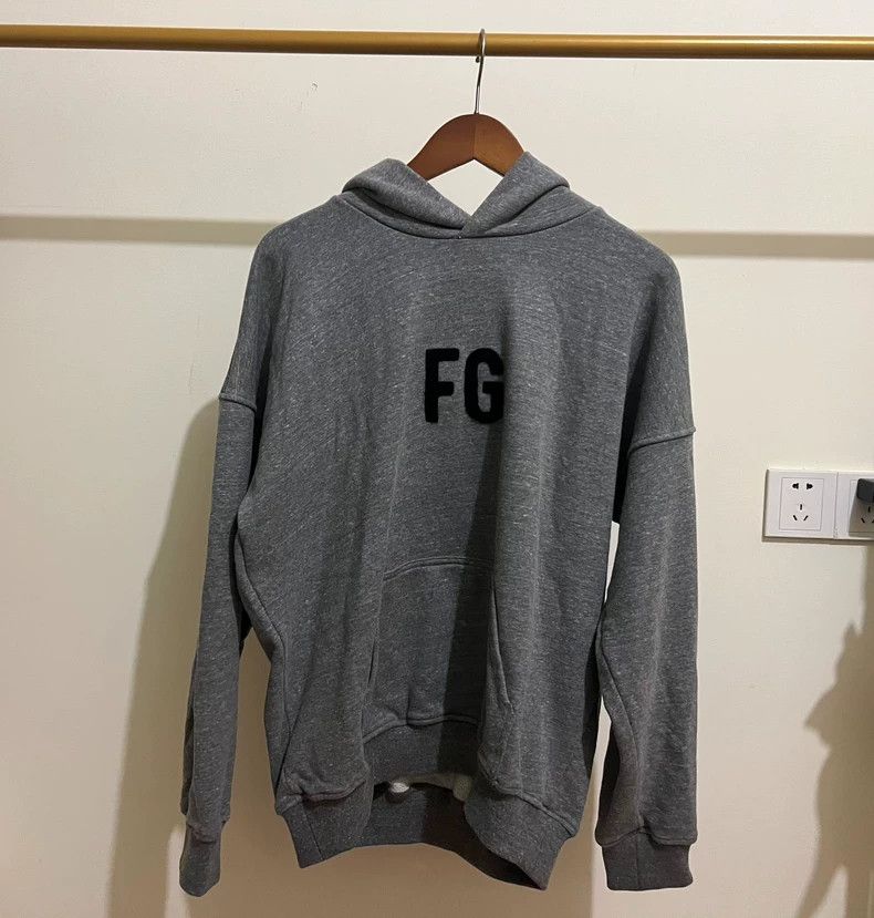 Fear of God Fear of God Season 6 FG sweatshirt is gray Size US S / EU 44-46 / 1 - 1 Thumbnail