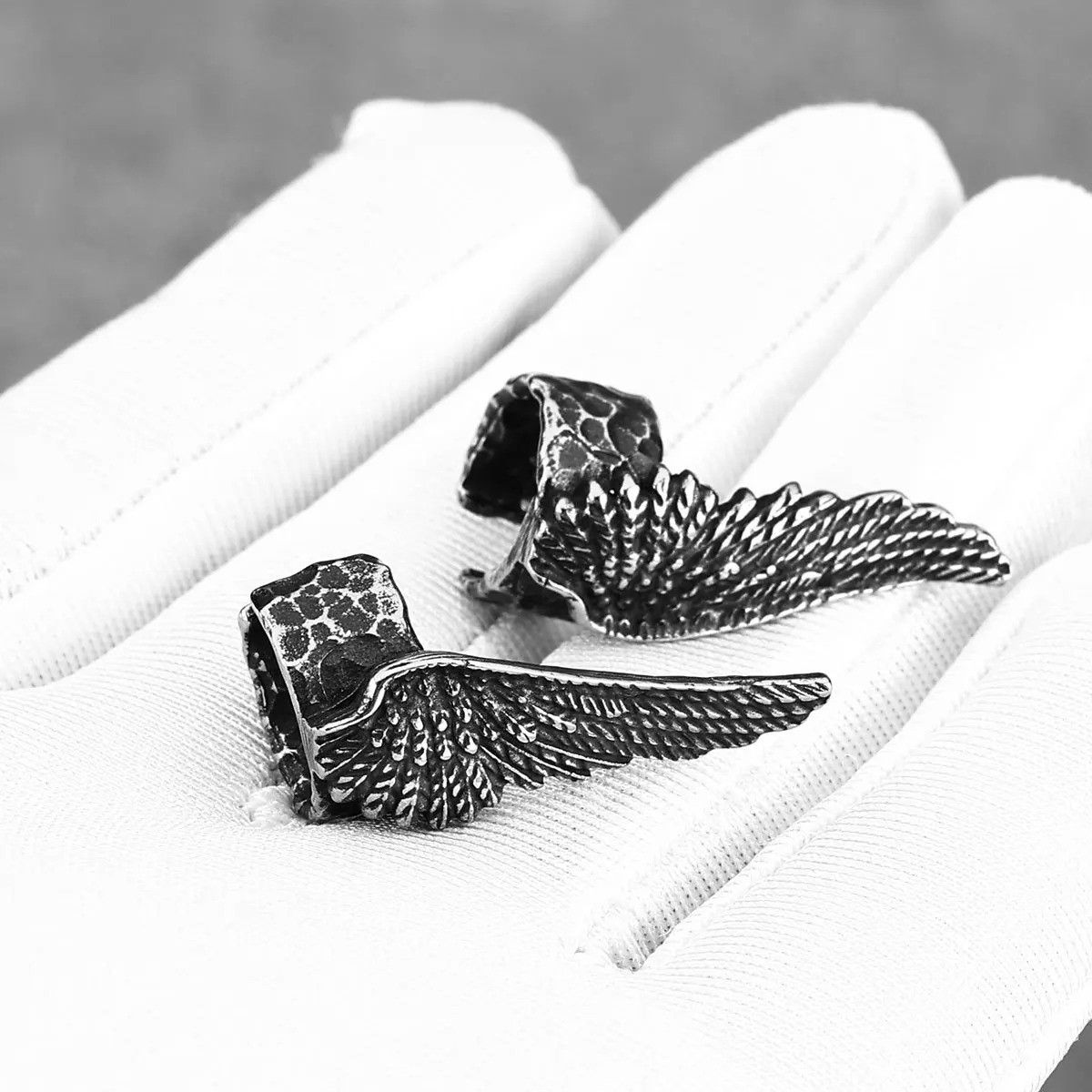 Vintage Angel Wings Clip On Earrings Size ONE SIZE - 4 Thumbnail