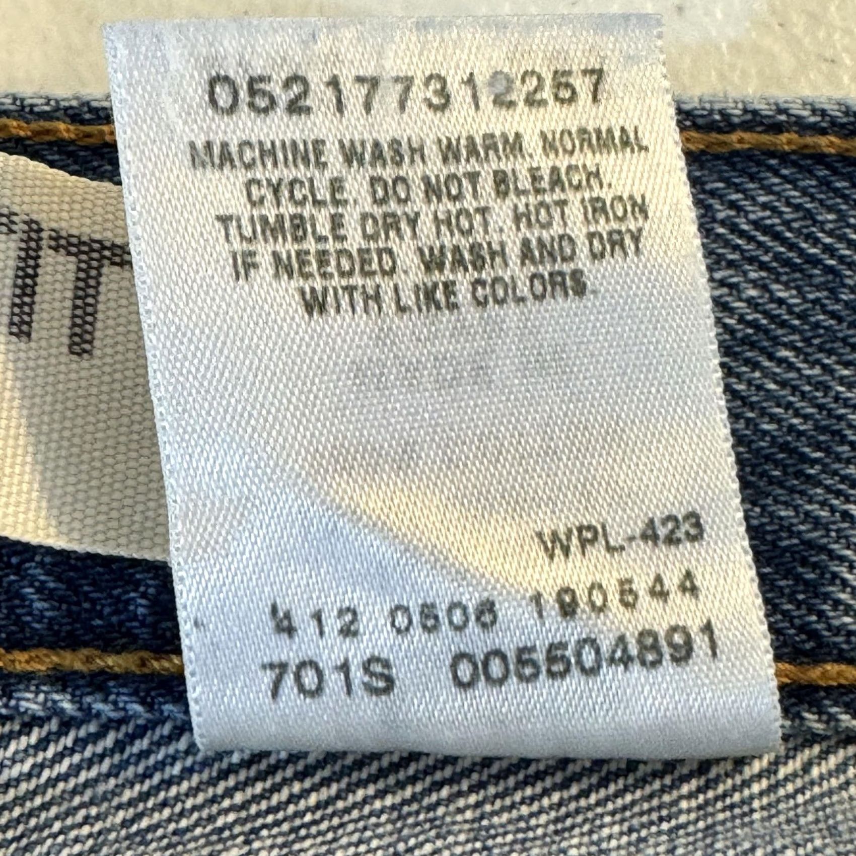 Levi's VINTAGE Levi’s 550 Jeans Mens 32x34 Blue Relaxed Fit Tapered Leg Medium Wash Jeans Mens 32x34 Blue Relaxed Fit Tapered Leg Medium Wash Size US 32 / EU 48 - 6 Thumbnail