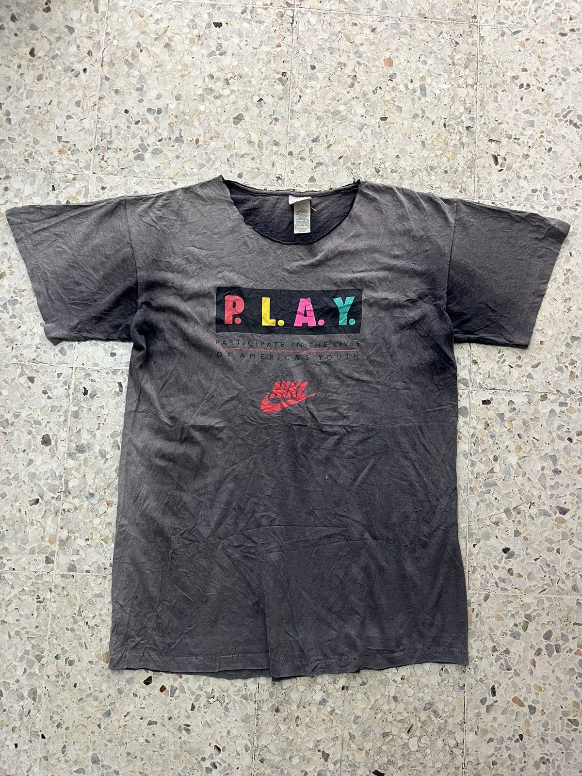 Nike × Vintage Vintage NIKE 90s P.L.A.Y distressed Size US L / EU 52-54 / 3 - 1 Thumbnail
