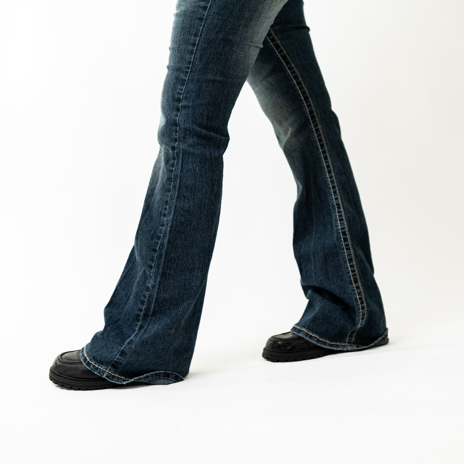 Vintage Vintage Y2K Angels Low Rise Flare Boot Cut Jeans Size 28" / US 6 / IT 42 - 8 Thumbnail