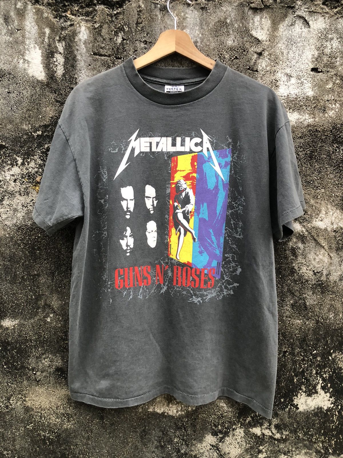 Vintage 90s Metallica Gun and Roses Tour Tshirt