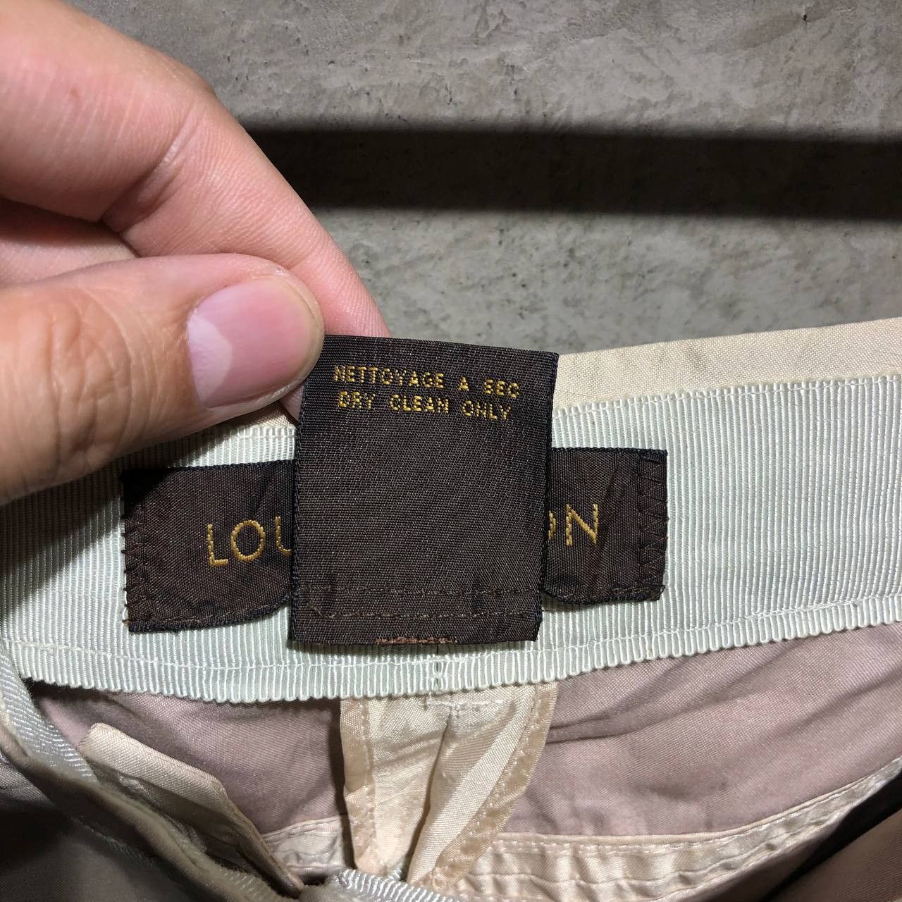 Louis Vuitton Louis Vuitton Casual Silk Trousers Size 26" / US 2 / IT 38 - 15 Thumbnail