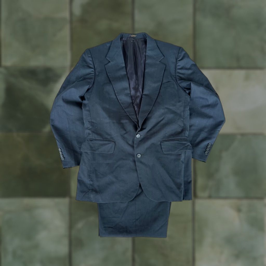 Vintage VINTAGE Andhurst Men's Suit Navy PinStripe 42L 2 Piece Notch Lapel 2-Button Single-Breasted Regular Mens Boy? Size 42R - 1 Thumbnail