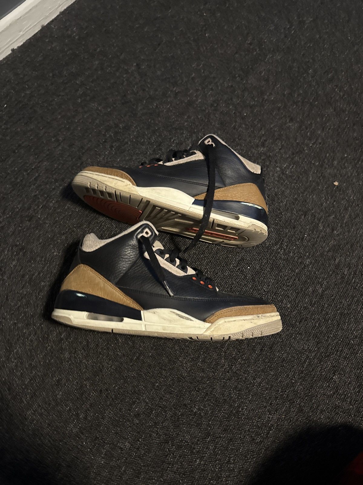 Jordan Brand Jordan 3 desert elephant Size US 10 / EU 43 - 6 Thumbnail