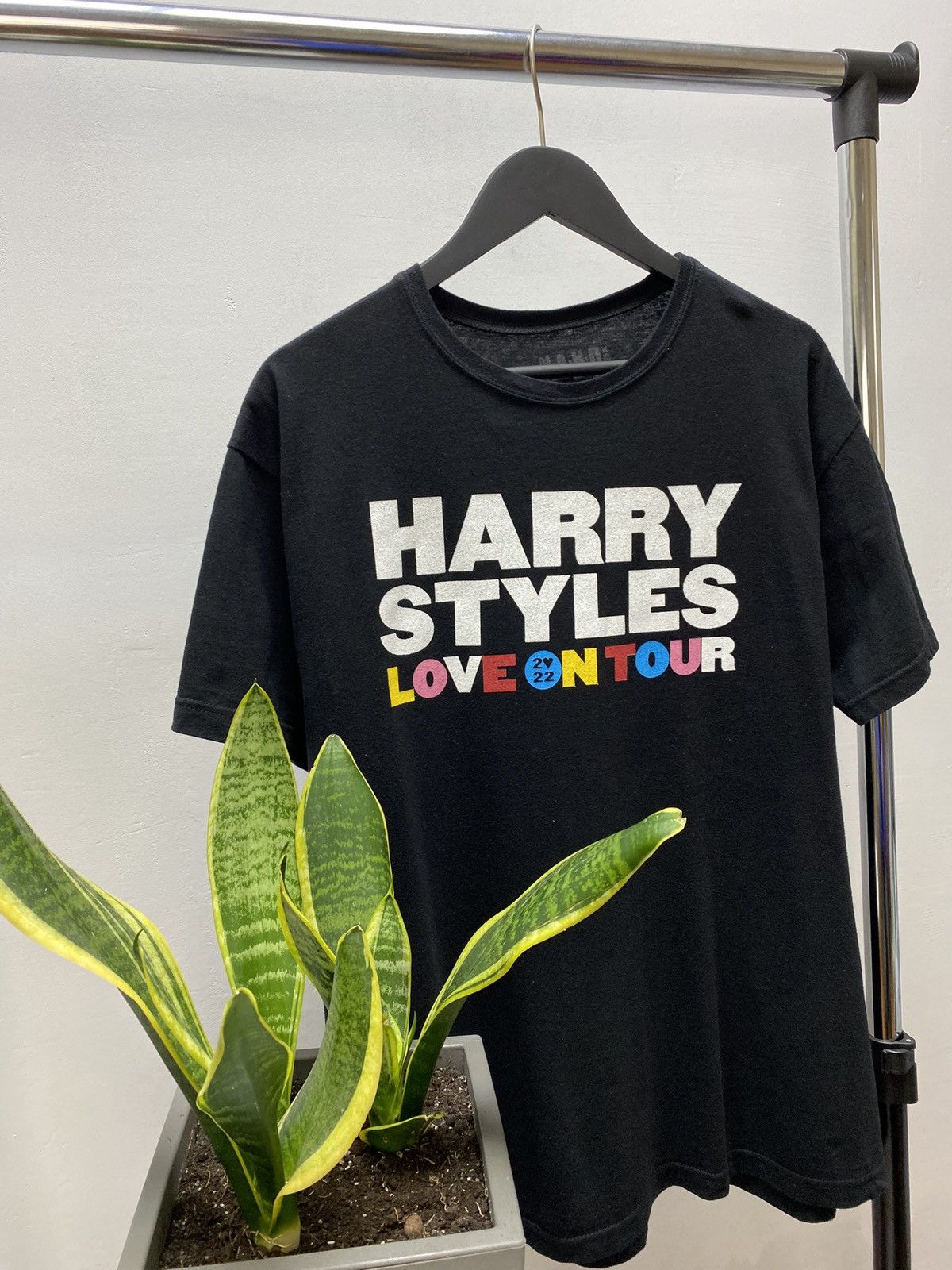 Band Tees Harry Styles Love on Tour 2022 T Shirt Size US XL / EU 56 / 4 - 22 Thumbnail