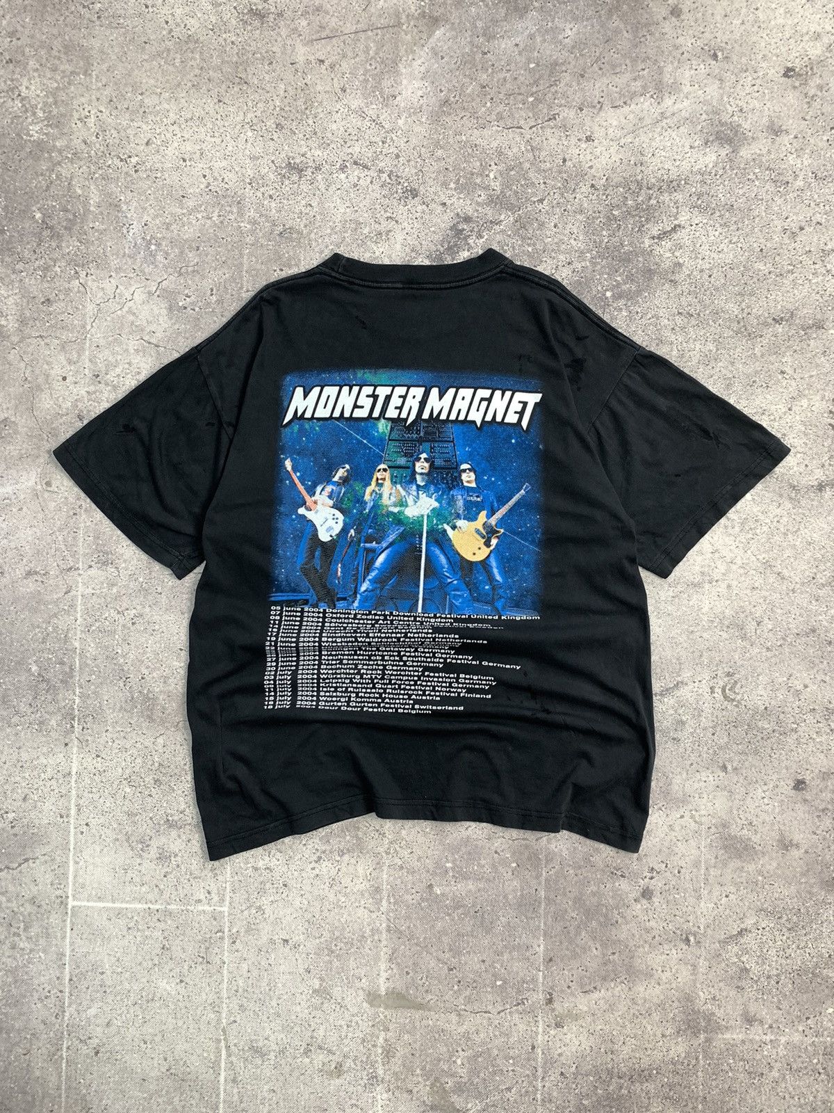 Japanese Brand × Vintage Vintage T-shirt Y2K sk8 street style Monster Magnet Size US L / EU 52-54 / 3 - 7 Thumbnail