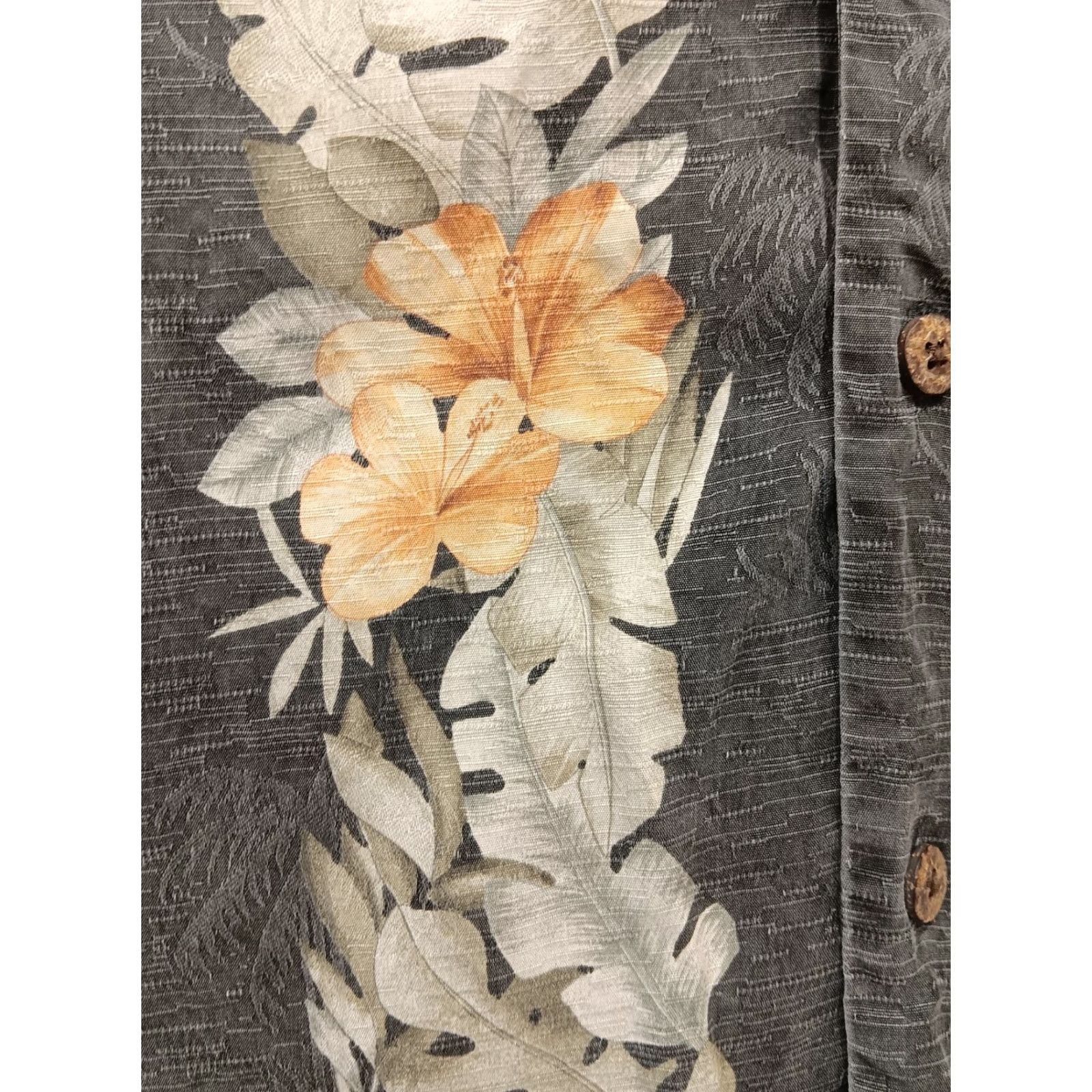 Tommy Bahama Tommy Bahama Shirt Mens XL Black 100% Silk Floral Tropical Short Sleeve Button-Up Casual, Travel, Party, Wedding Size US XL / EU 56 / 4 - 7 Thumbnail