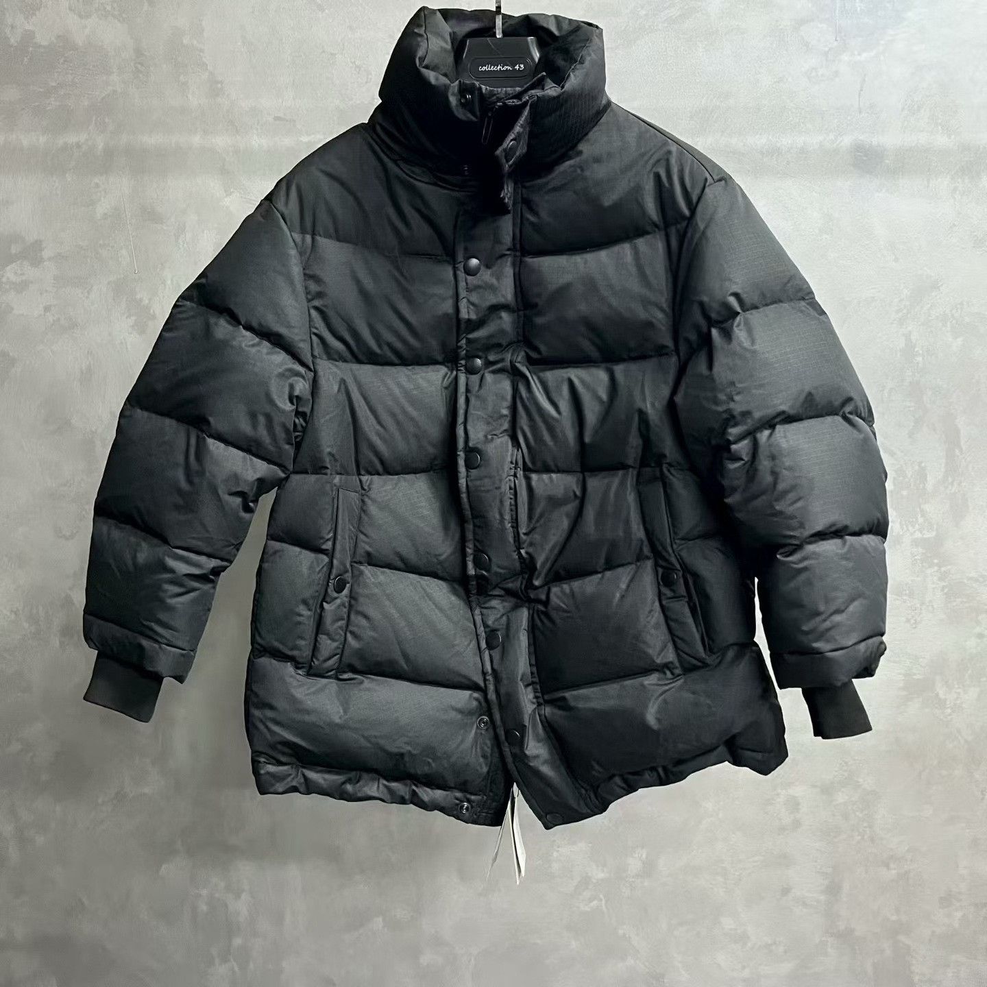 Balenciaga Balenciaga Black Down Jacket 36 Women Size S / US 4 / IT 40 - 1 Thumbnail