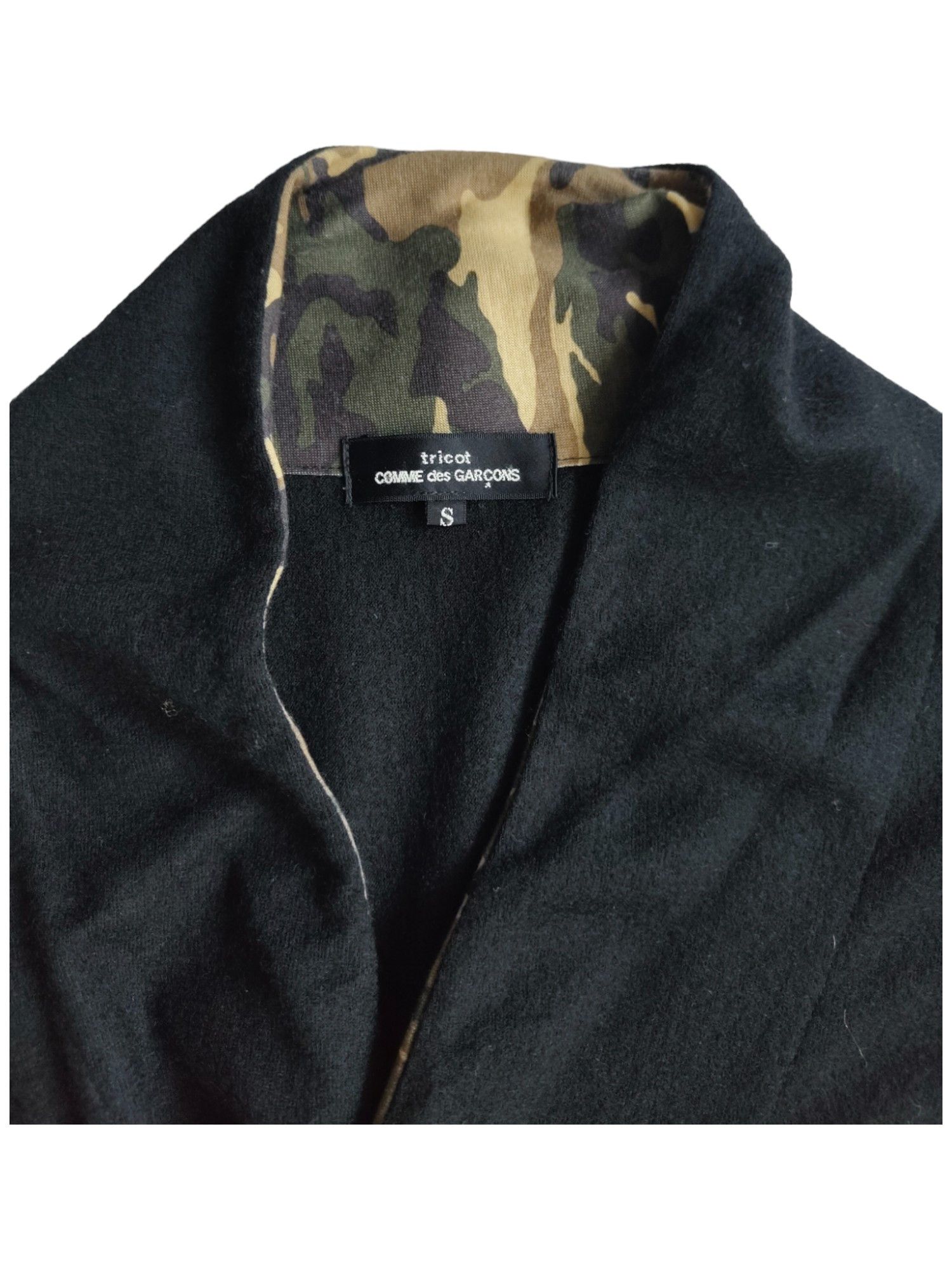 Tricot Comme des Garcons Comme Des Garcons Tricot Black Thin Wool 4-Buttoned Cardigan Size S / US 4 / IT 40 - 4 Thumbnail