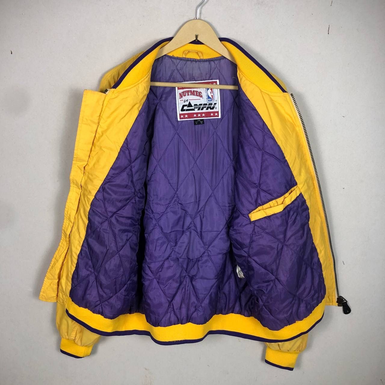 NBA 1991 Nutmeg x Campri LA Lakers NBA Jacket - XL - Vtg 90s Size US XL / EU 56 / 4 - 3 Thumbnail