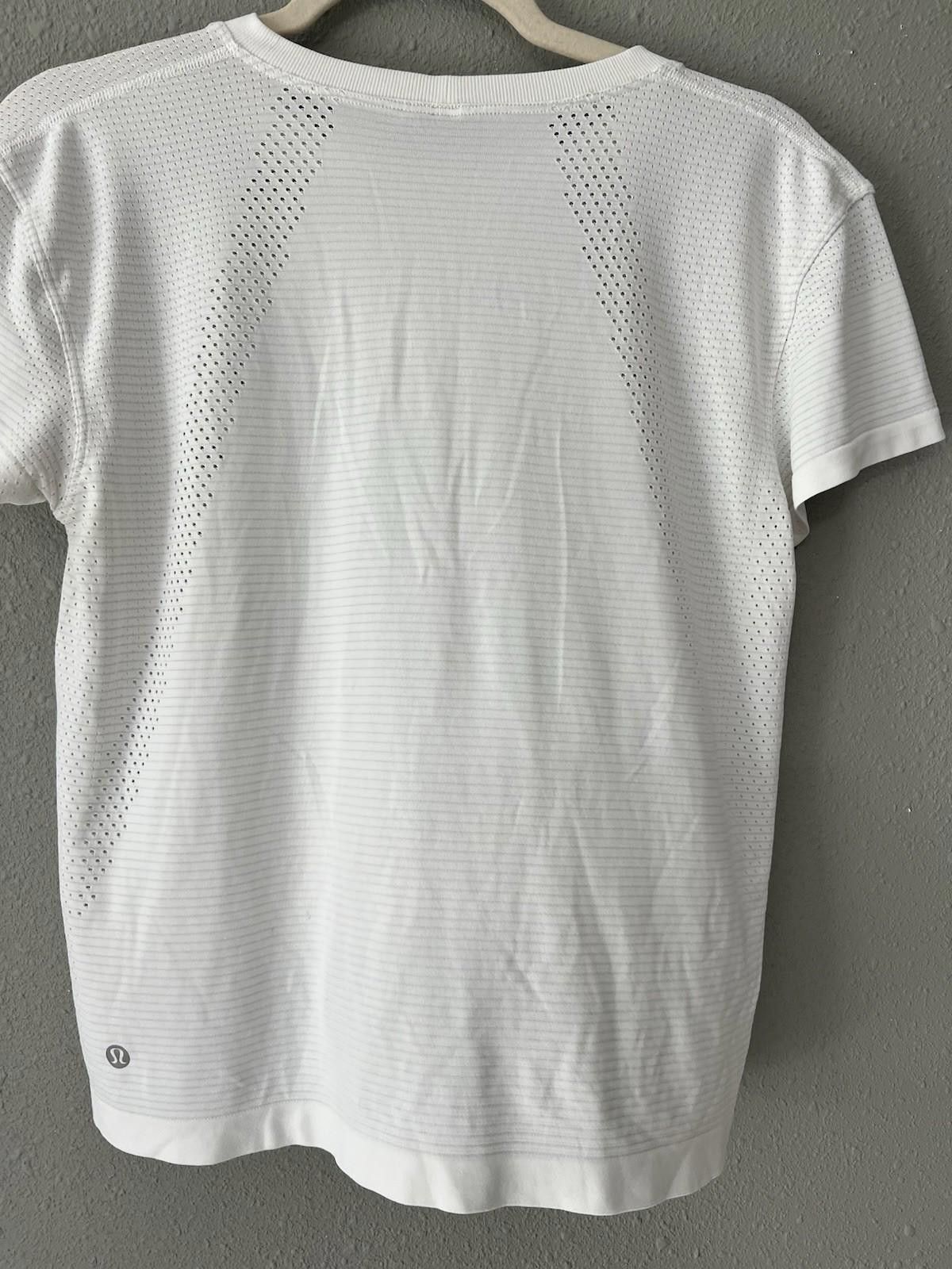 Designer LULULEMON SWIFTLY TECH SHORT SLEEVE SHIRT White/White Size 8 Size M / US 6-8 / IT 42-44 - 3 Thumbnail