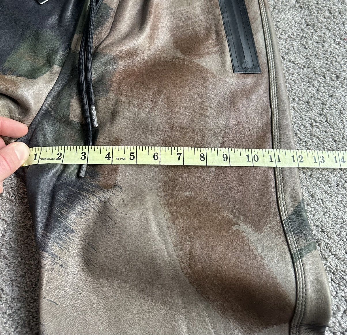 Diesel 🤑🤑🤑 Diesel leather camo sweatpants joggers small jeans pants Size US 30 / EU 46 - 7 Thumbnail