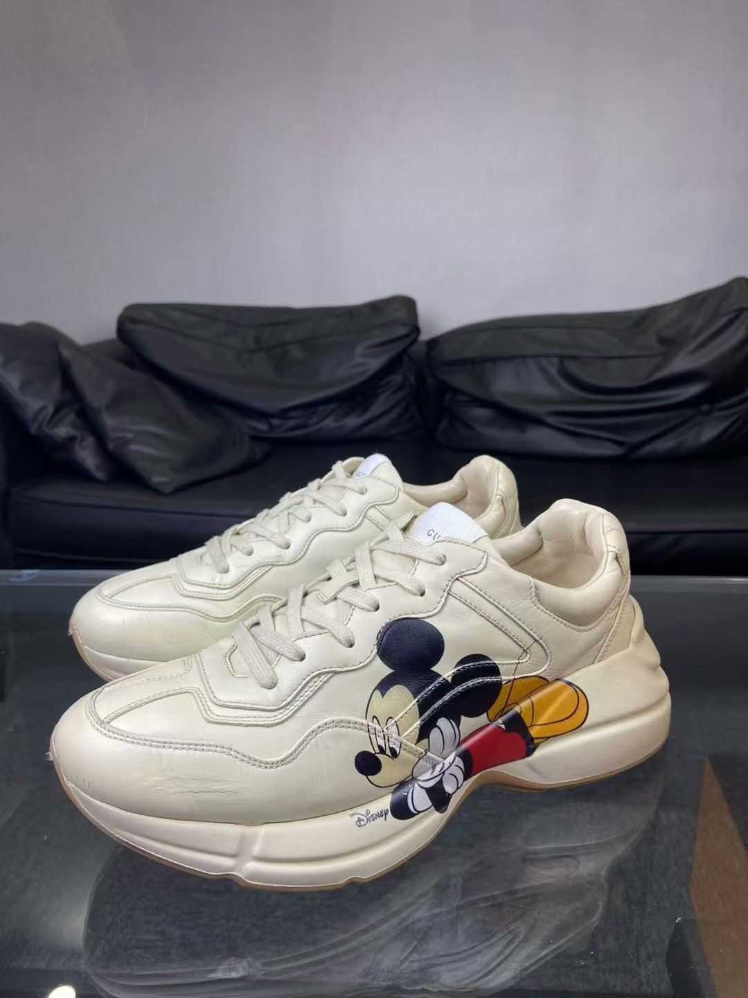 Gucci Gucci Beige Lowtop Sneakers 9 Men Size US 9 / EU 42 - 1 Thumbnail