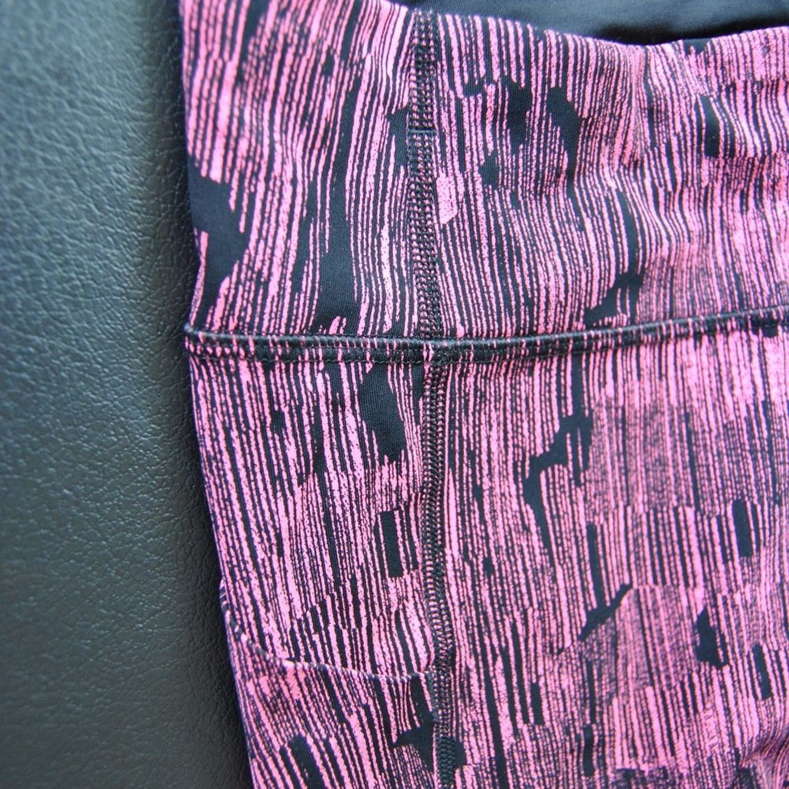 Lululemon Lululemon Leggings with Pockets Pink and Black Size 6 Size 26" / US 2 / IT 38 - 4 Thumbnail