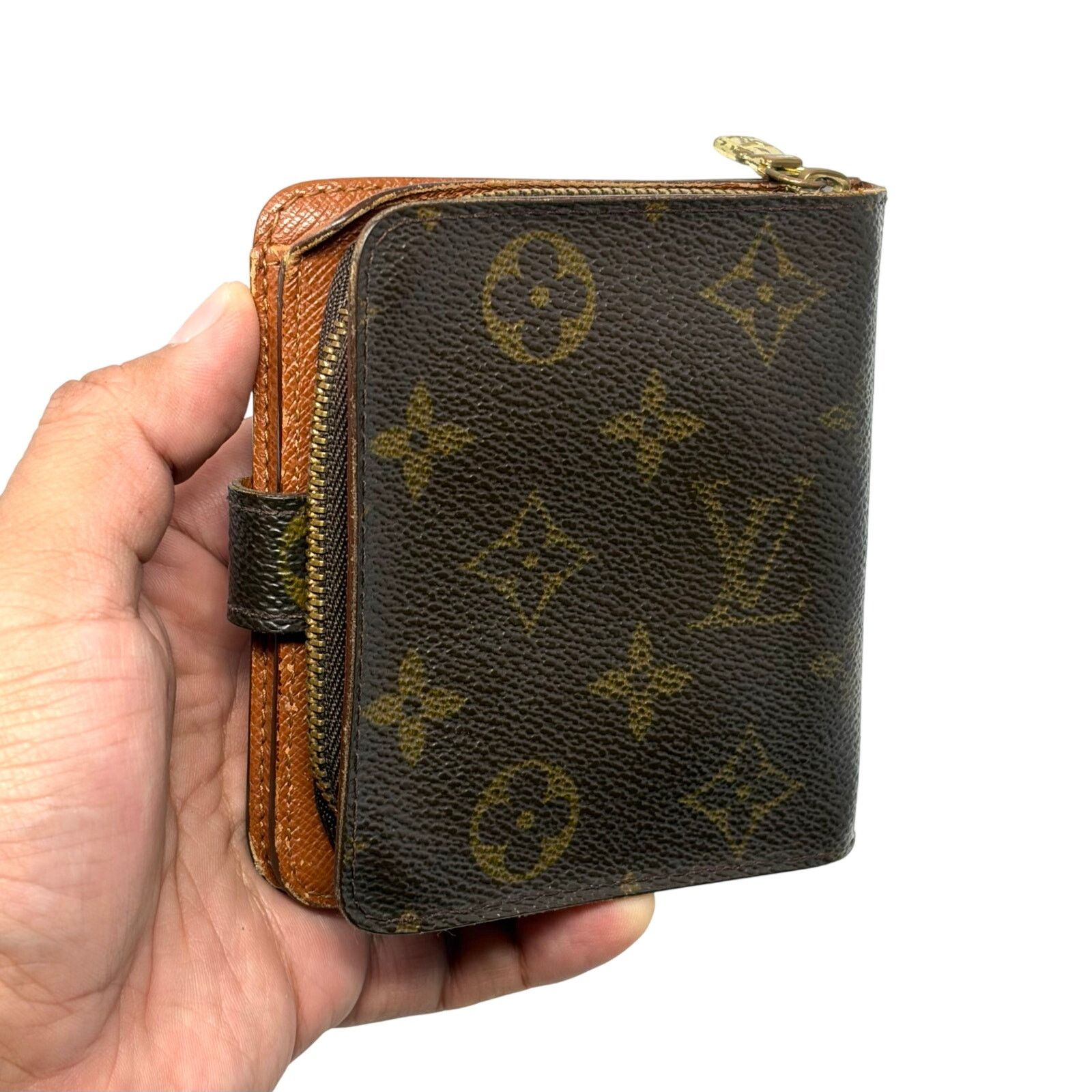 Louis Vuitton Louis Vuitton Monogram Zipper Wallet Size ONE SIZE - 5 Thumbnail