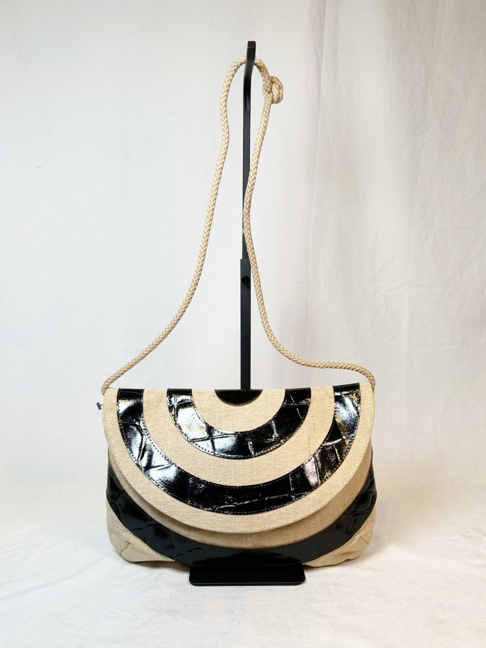 Other Vintage Burlap Black Croc Embossed Leather Crossbody Bag Size ONE SIZE - 9 Thumbnail