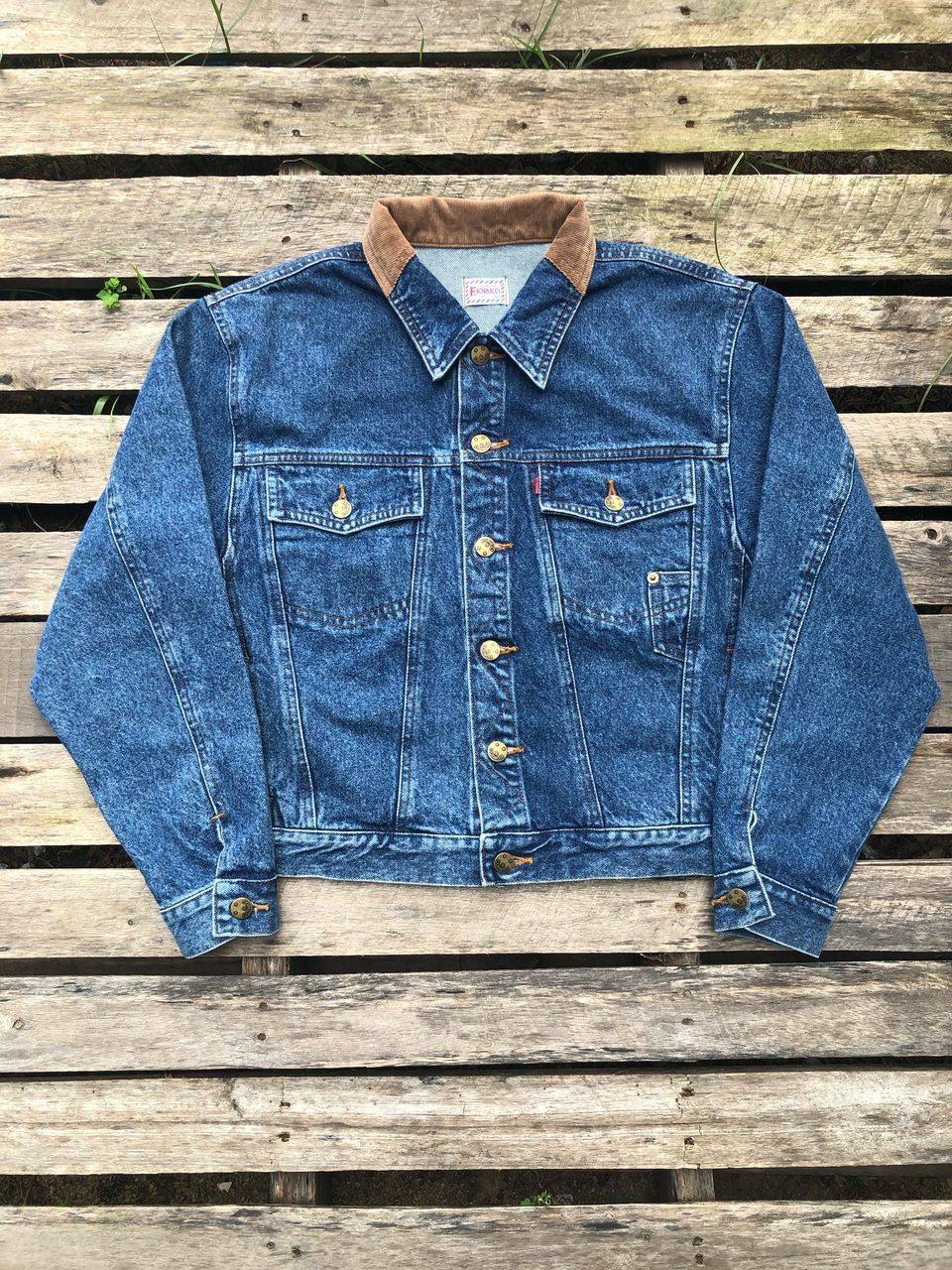 Fiorucci × Vintage Vintage 90s Fiorucci Big Logo Cropped Denim Jacket Size US S / EU 44-46 / 1 - 2 Thumbnail
