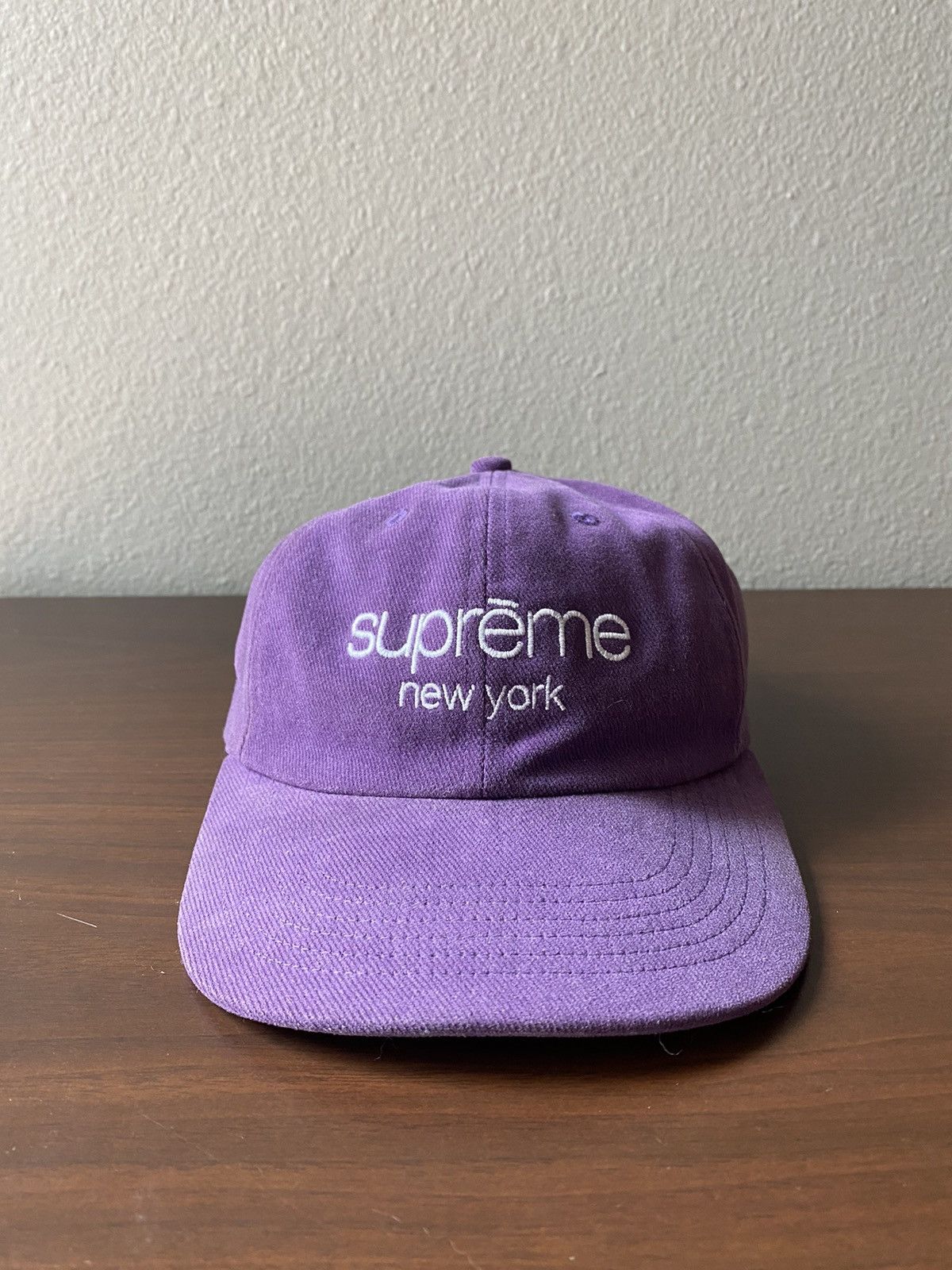 マストバイ SUPREME classic logo cap - 帽子