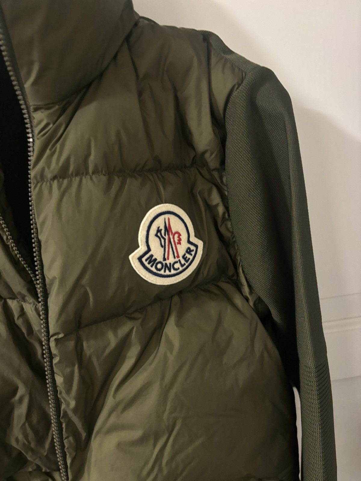 Moncler Cardigen -Brand new Size US M / EU 48-50 / 2 - 4 Thumbnail