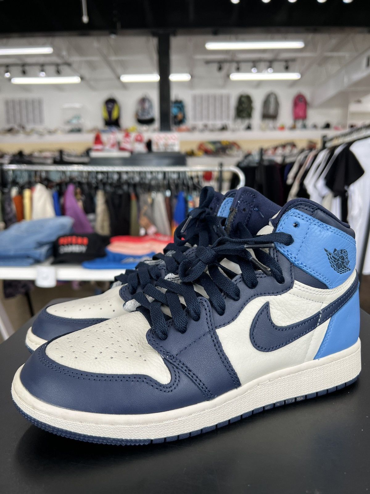 Jordan Brand × Nike Air Jordan 1 Obsidian Sz. 6.5Y (2019) Size US 6.5 / EU 39-40 - 1 Thumbnail
