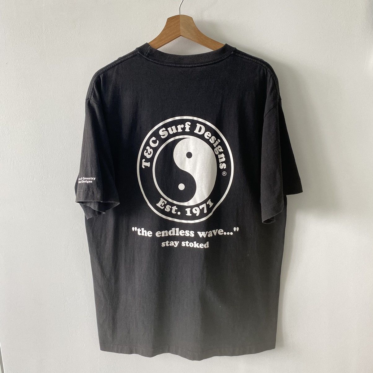 Vintage Vintage Faded 90s T&C Surf Designs ERD GRUNGE GRAIL TEE Size US XL / EU 56 / 4 - 1 Thumbnail