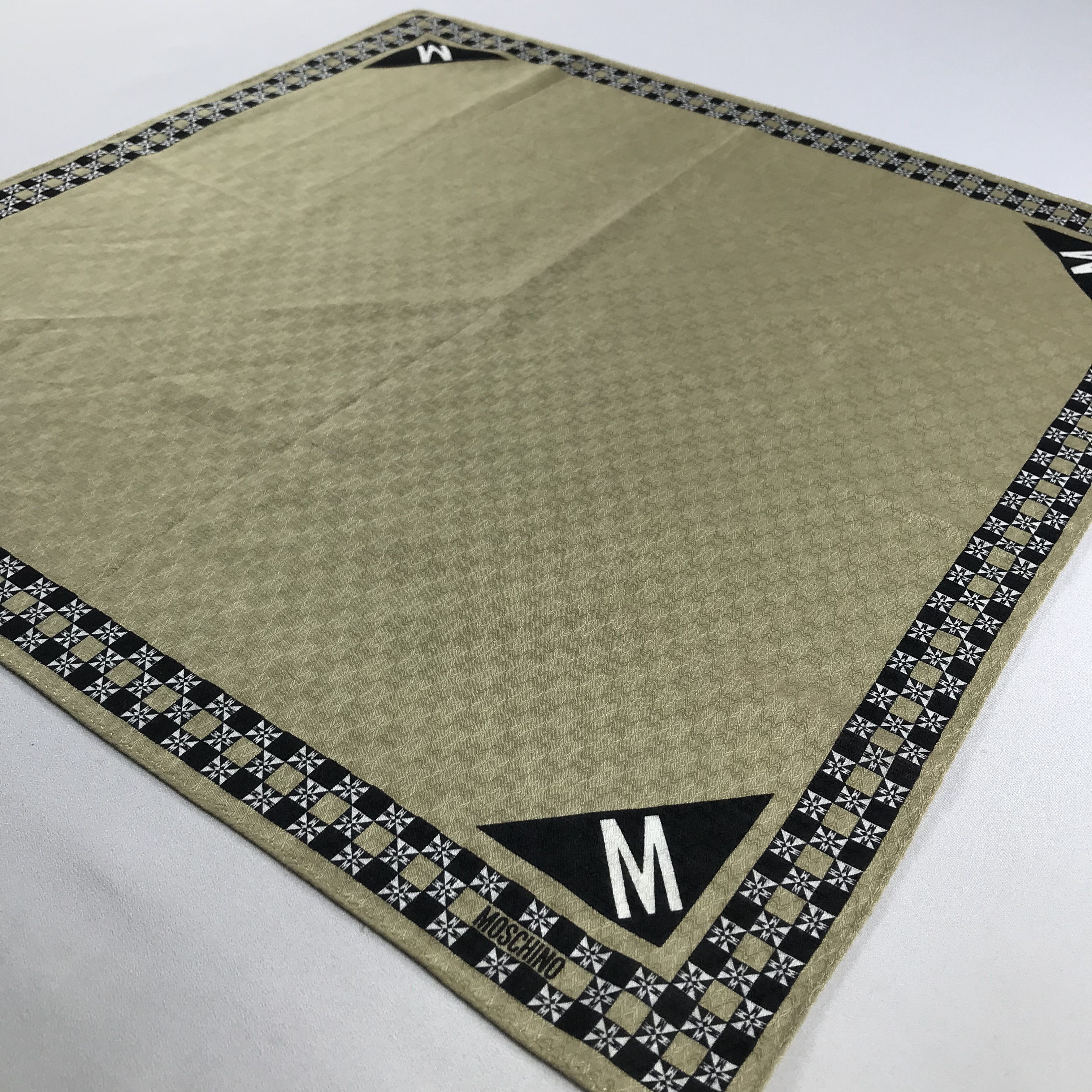 Moschino Vintage Moschino Handkerchief / Bandana / Neckerchief C706 Size ONE SIZE - 4 Thumbnail