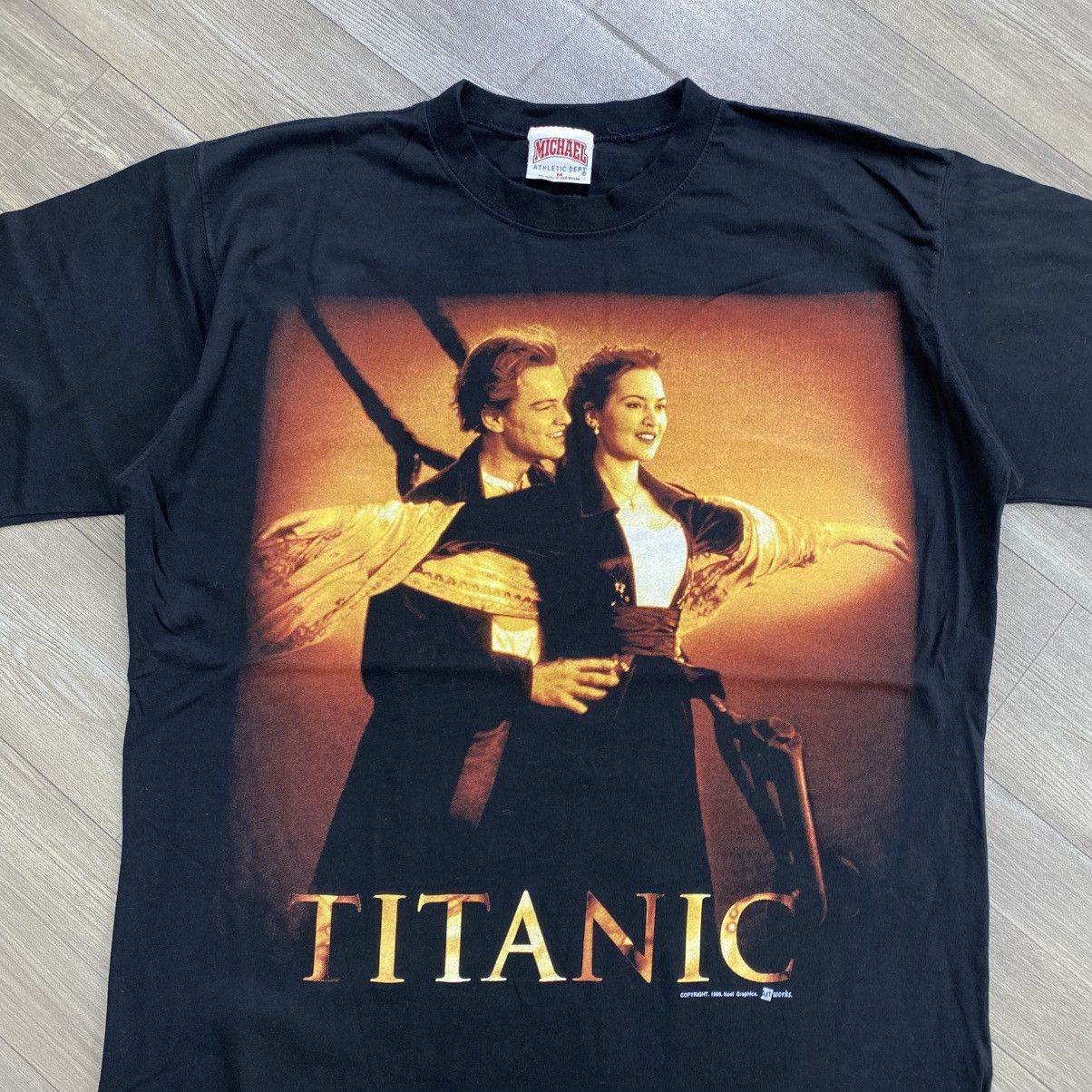 Vintage 1998s Vintage Titanic Leonardo DiCaprio Movie Tee Size US M / EU 48-50 / 2 - 2 Thumbnail