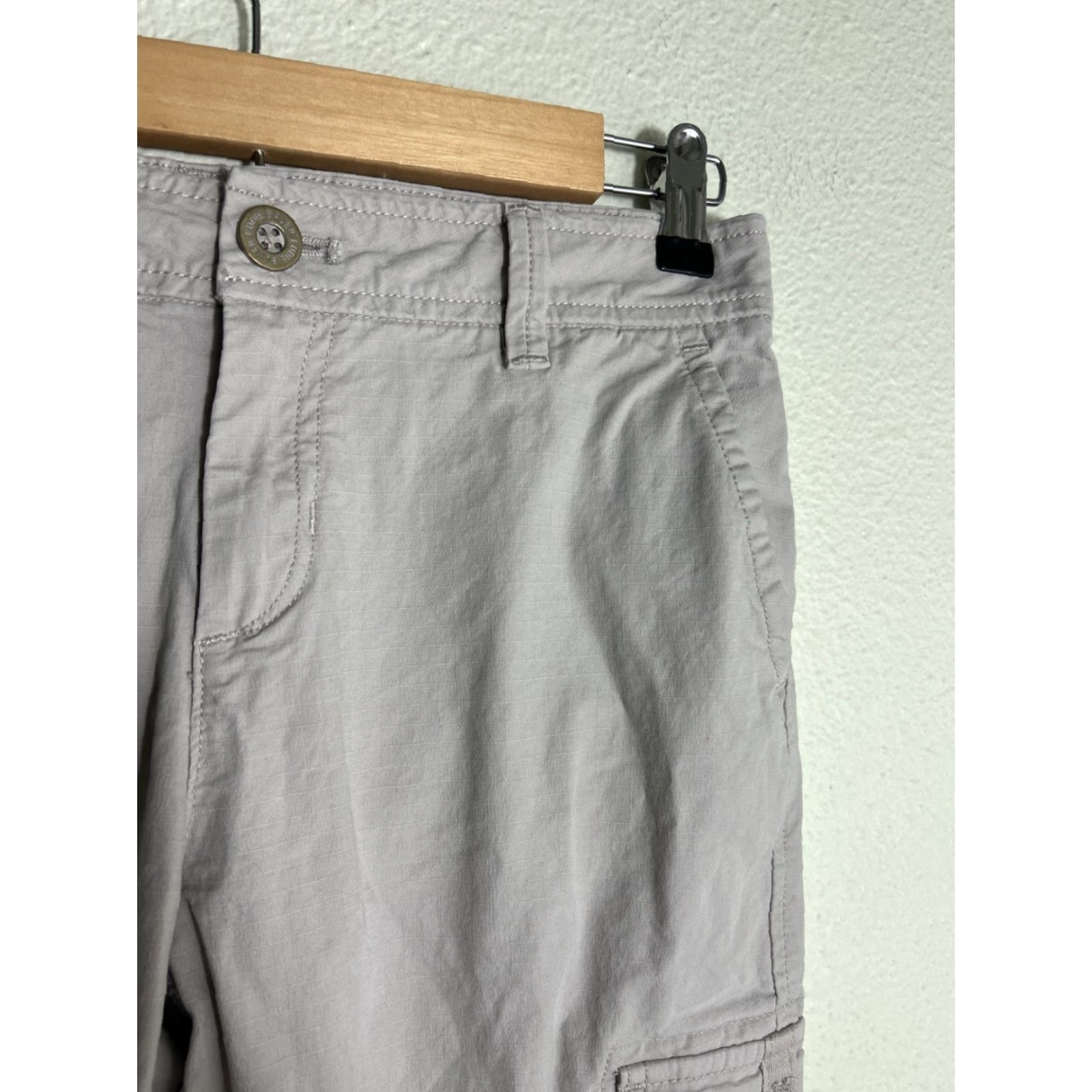 Eddie Bauer Eddie Bauer Women’s Pants Cargo Capri Beige Size 4 Cotton Size 27" / US 4 / IT 40 - 5 Thumbnail