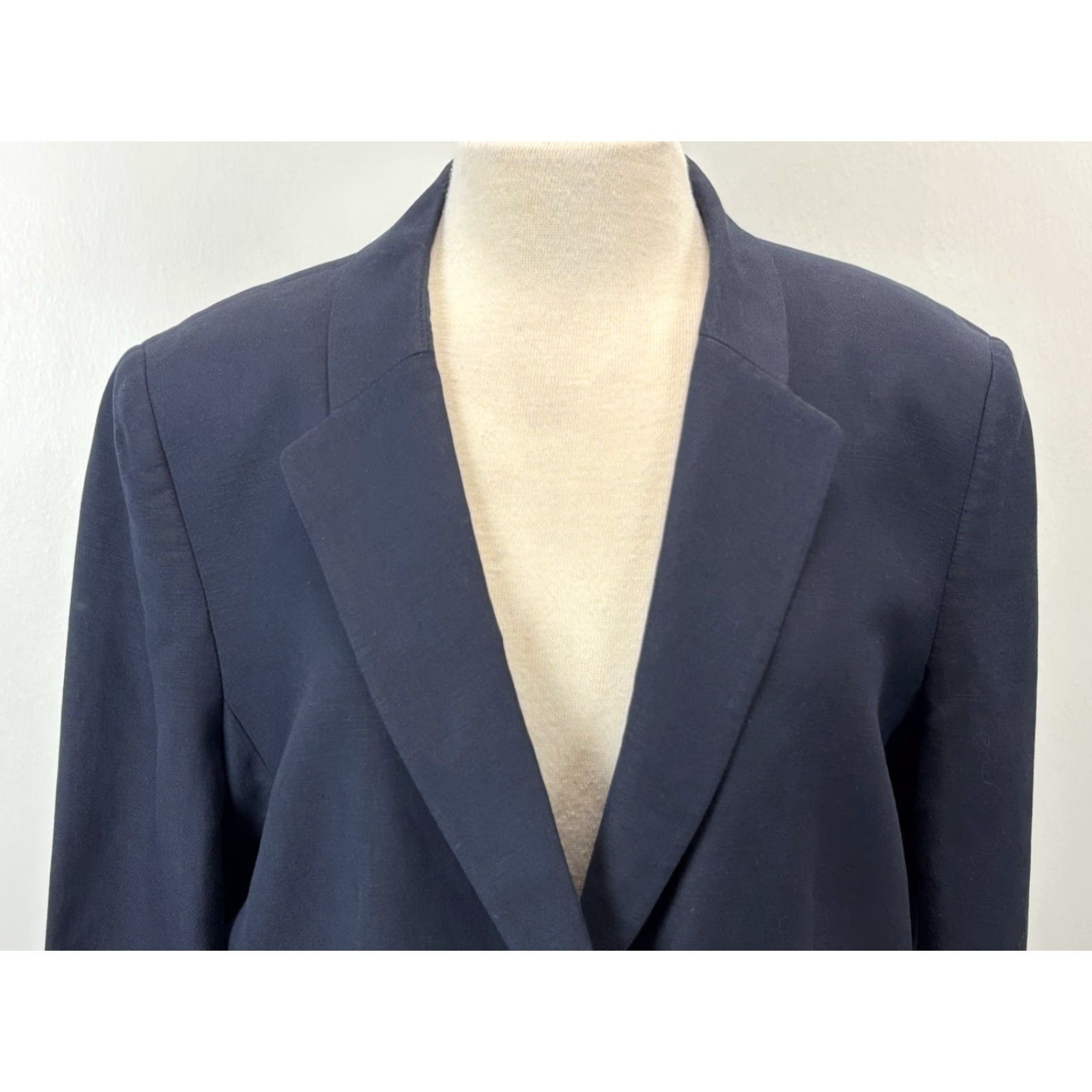 Vintage TAHARI 2 Pc Pant Suit Plus Size 18 Women’s Navy Linen Blend Business Size 40" / US 18 - 6 Thumbnail