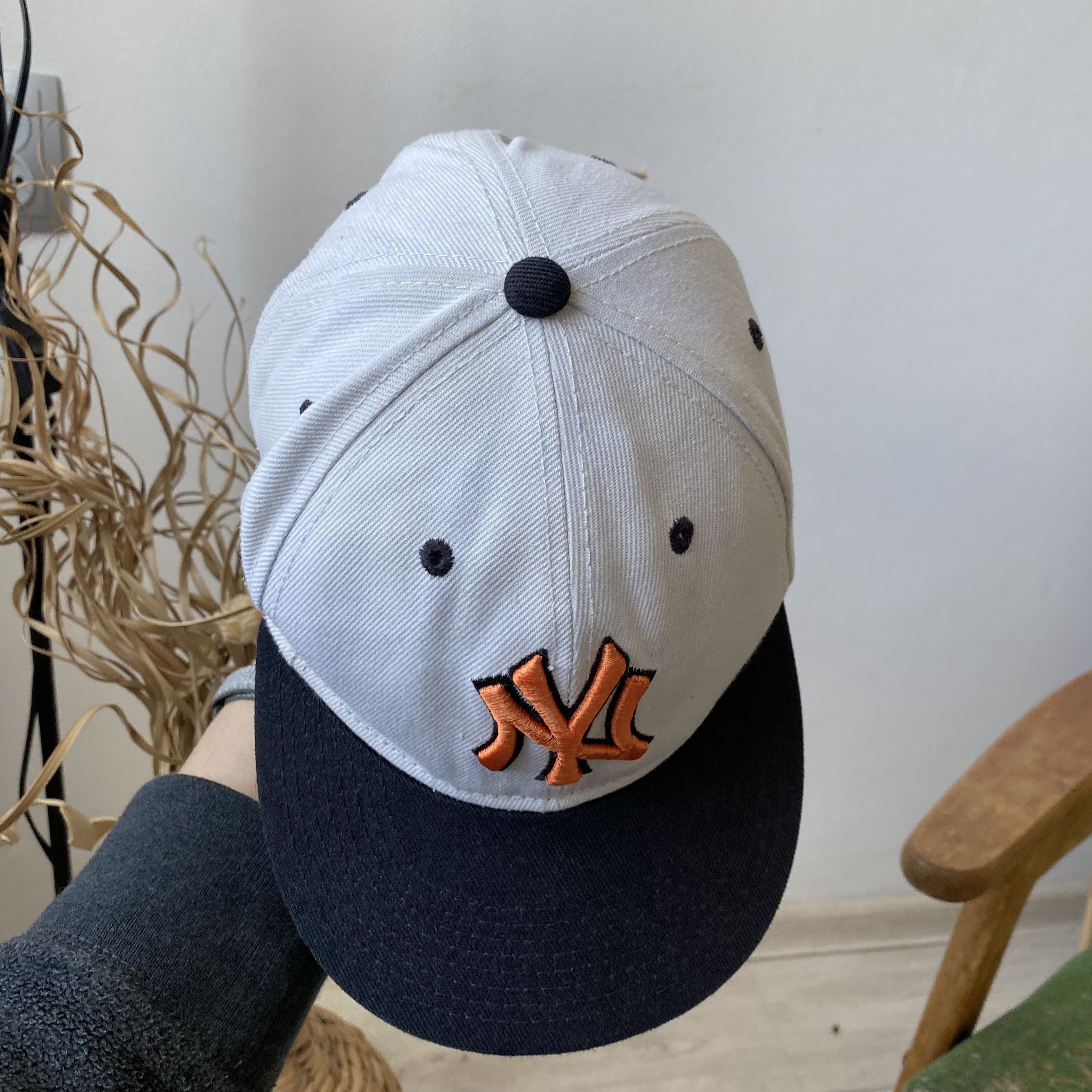 New York Yankees ⚾️ Vintage 90s New York Yankees cap Dad hat baseball Size ONE SIZE - 5 Thumbnail