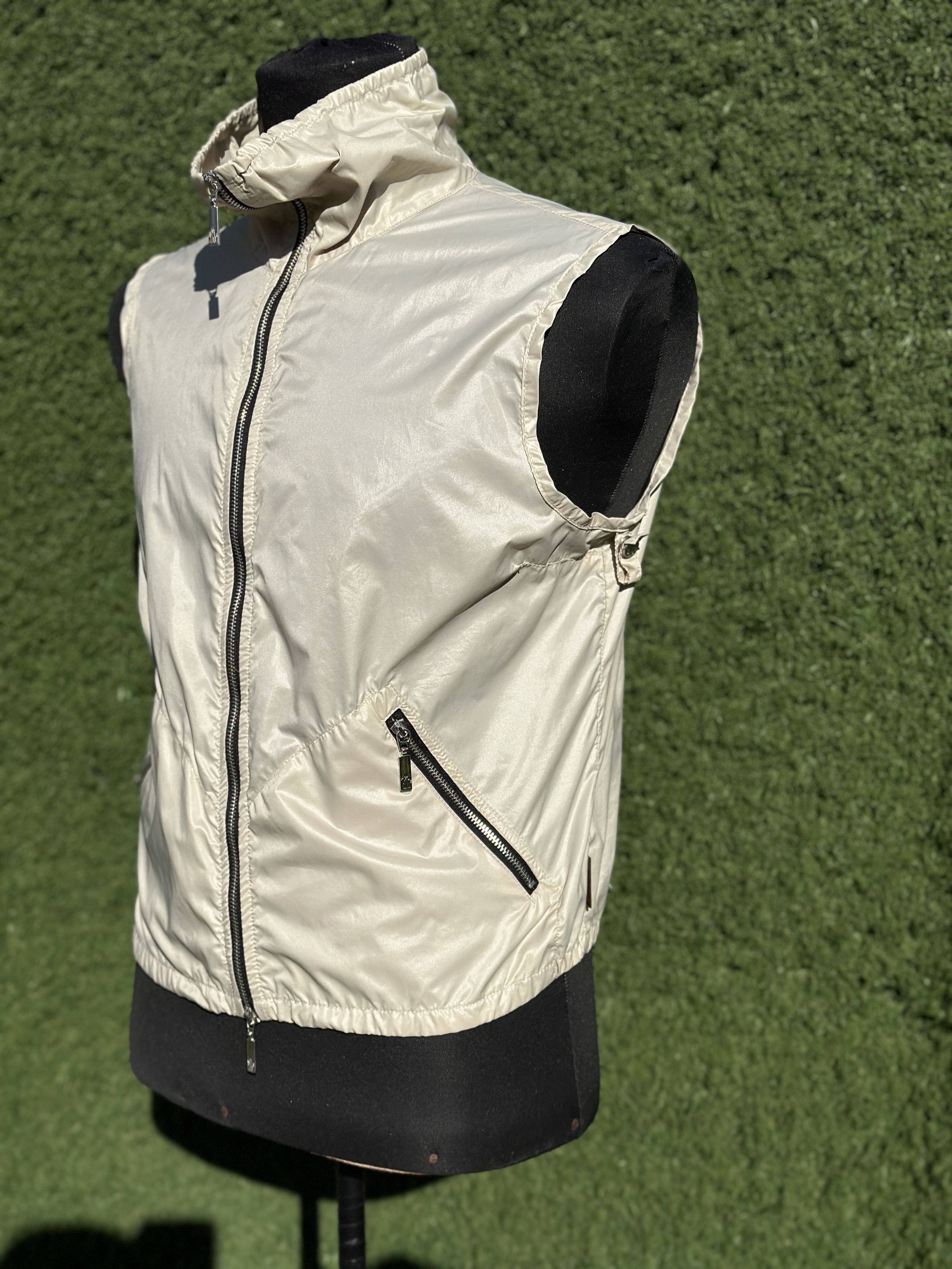 Moncler Moncler Lightweight Nylon Vest Beige Technical Gilet Size 4 Size S / US 4 / IT 40 - 12 Thumbnail