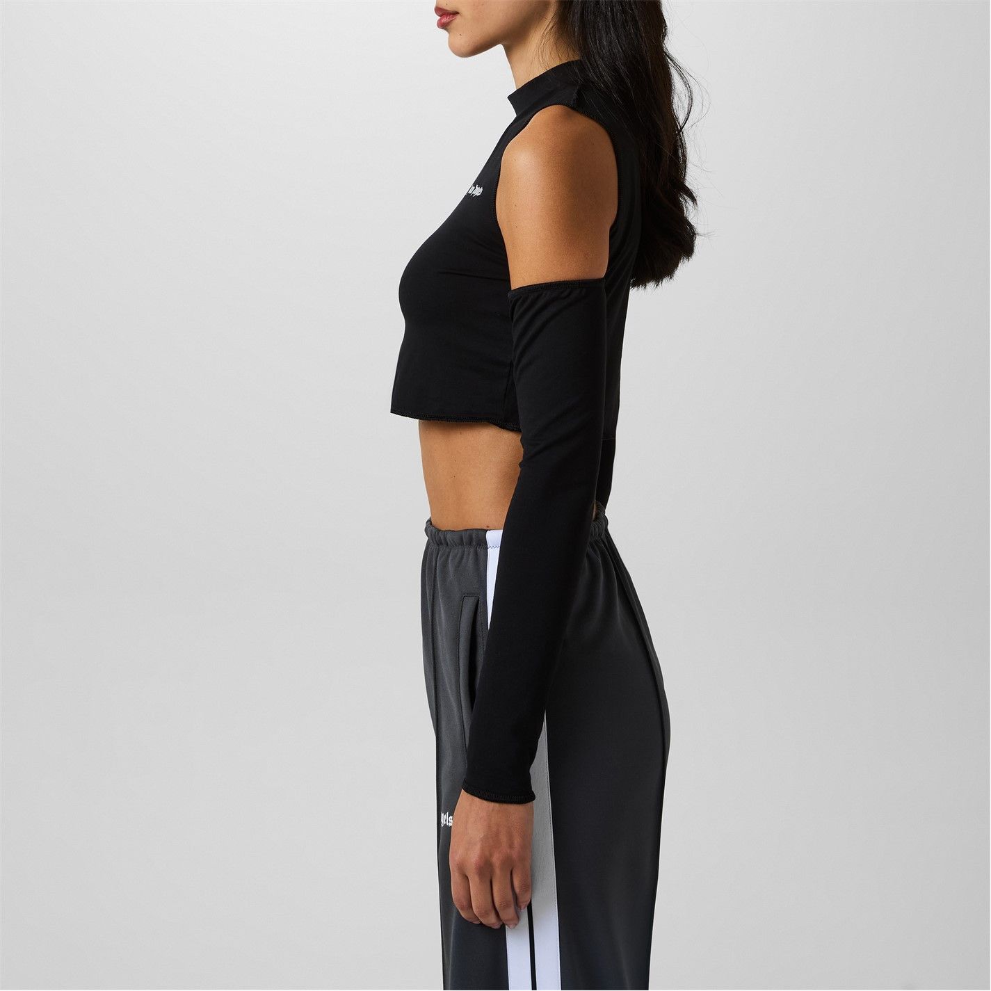 Palm Angels o1g2r1mq0325 Cut Out Long Sleeve T-Shirt in Black Size S / US 4 / IT 40 - 4 Thumbnail