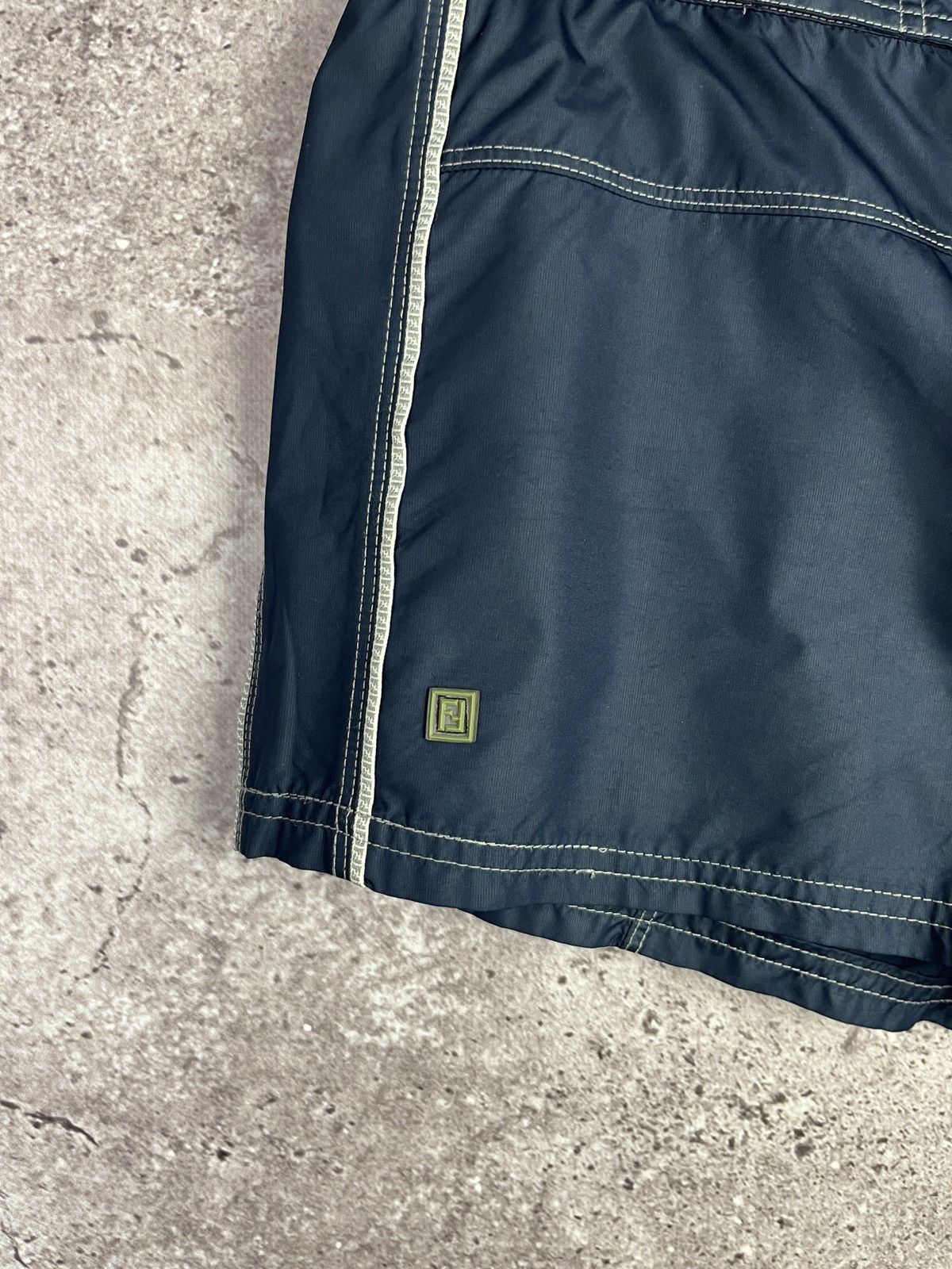 Fendi Fendi Swim Shorts Size 46 Navy FF Monogram Trim Vintage 🇮🇹 Size US 30 / EU 46 - 2 Thumbnail