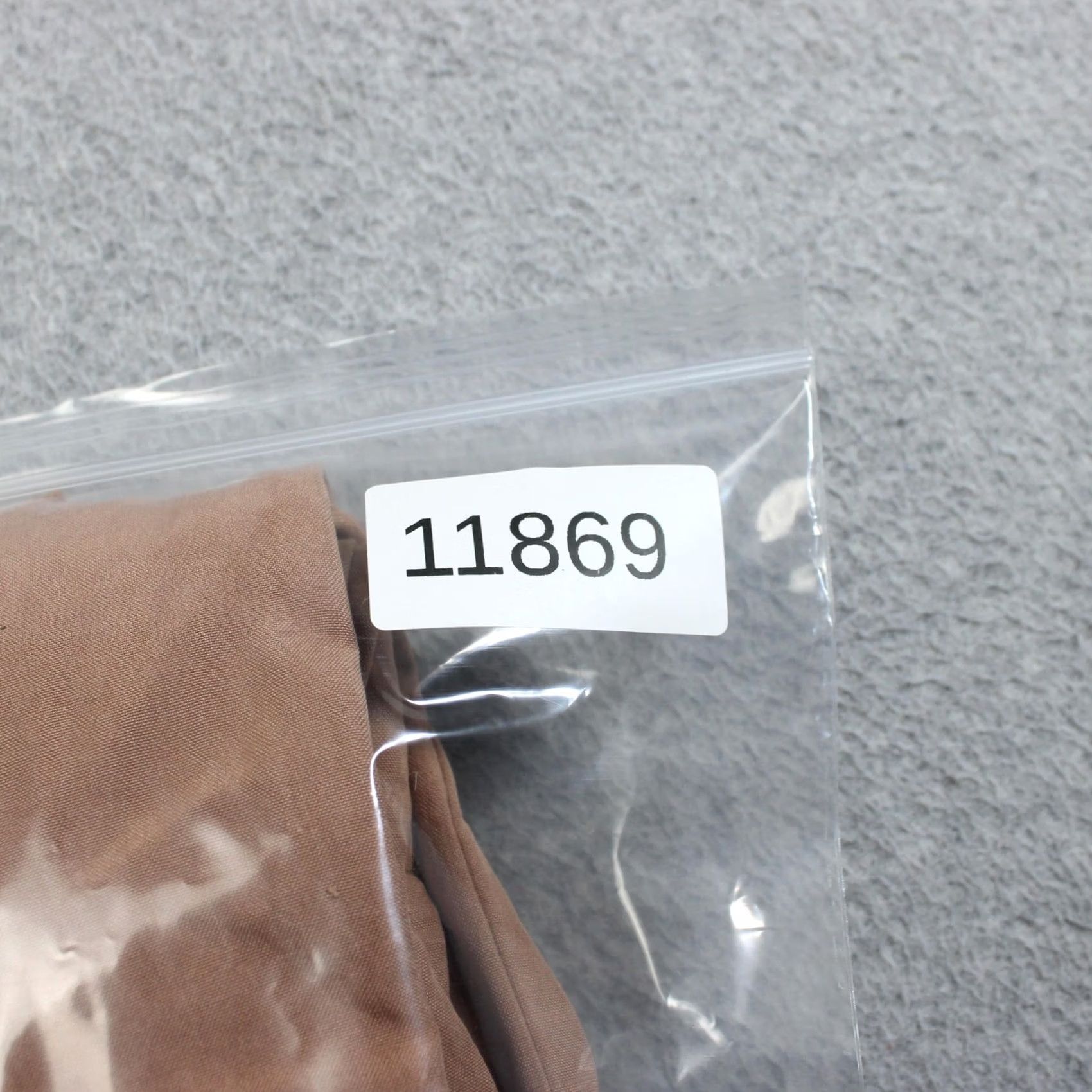 Calvin Klein VINTAGE Calvin Klein Silk Pants Women 14 Brown Pleated Tapered Ankle Office Quiet Luxury 90s Womens Pants Size 36" / US 14 / IT 50 - 7 Thumbnail