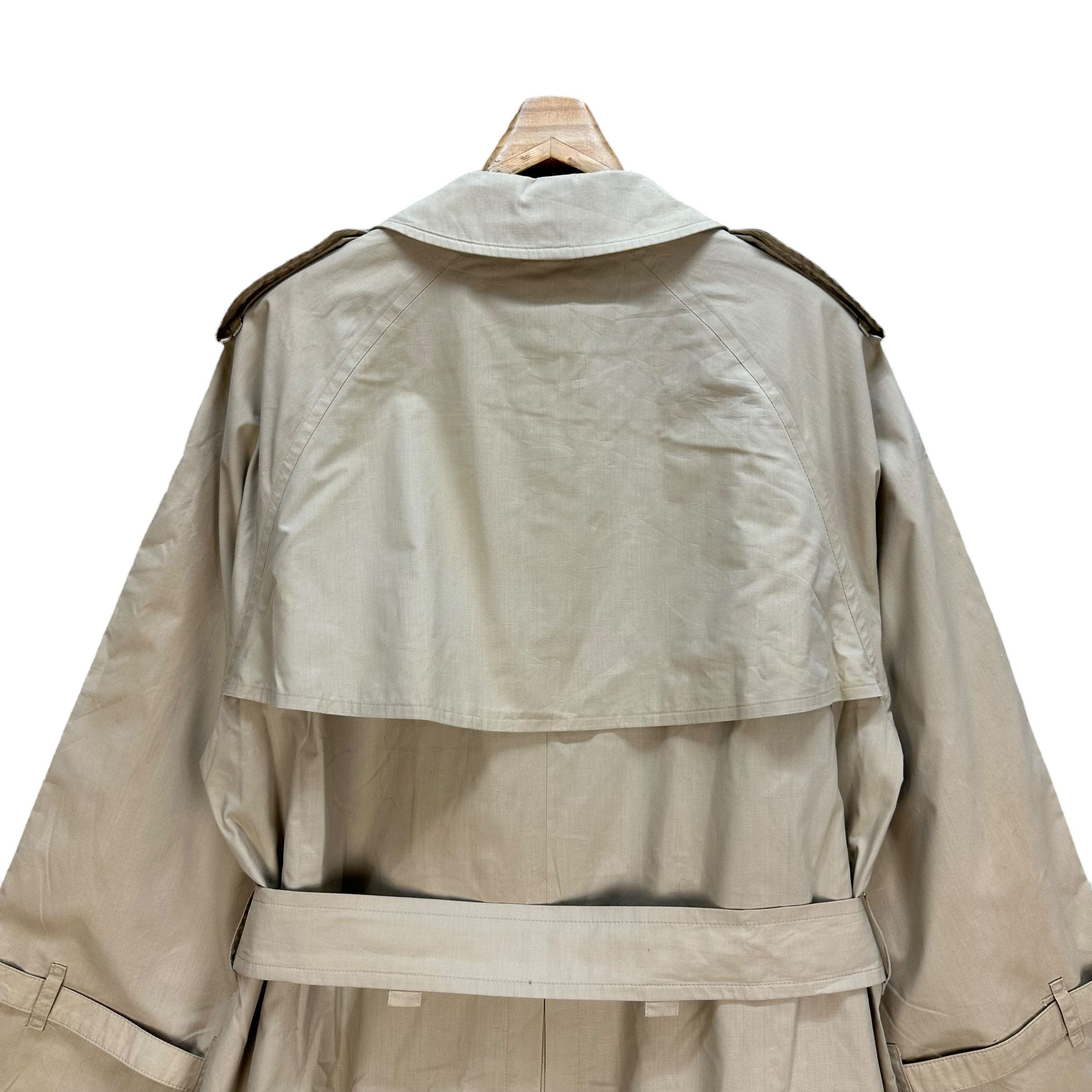Burberry Burberrys Trench Coat #A17-0414 Size US L / EU 52-54 / 3 - 12 Thumbnail