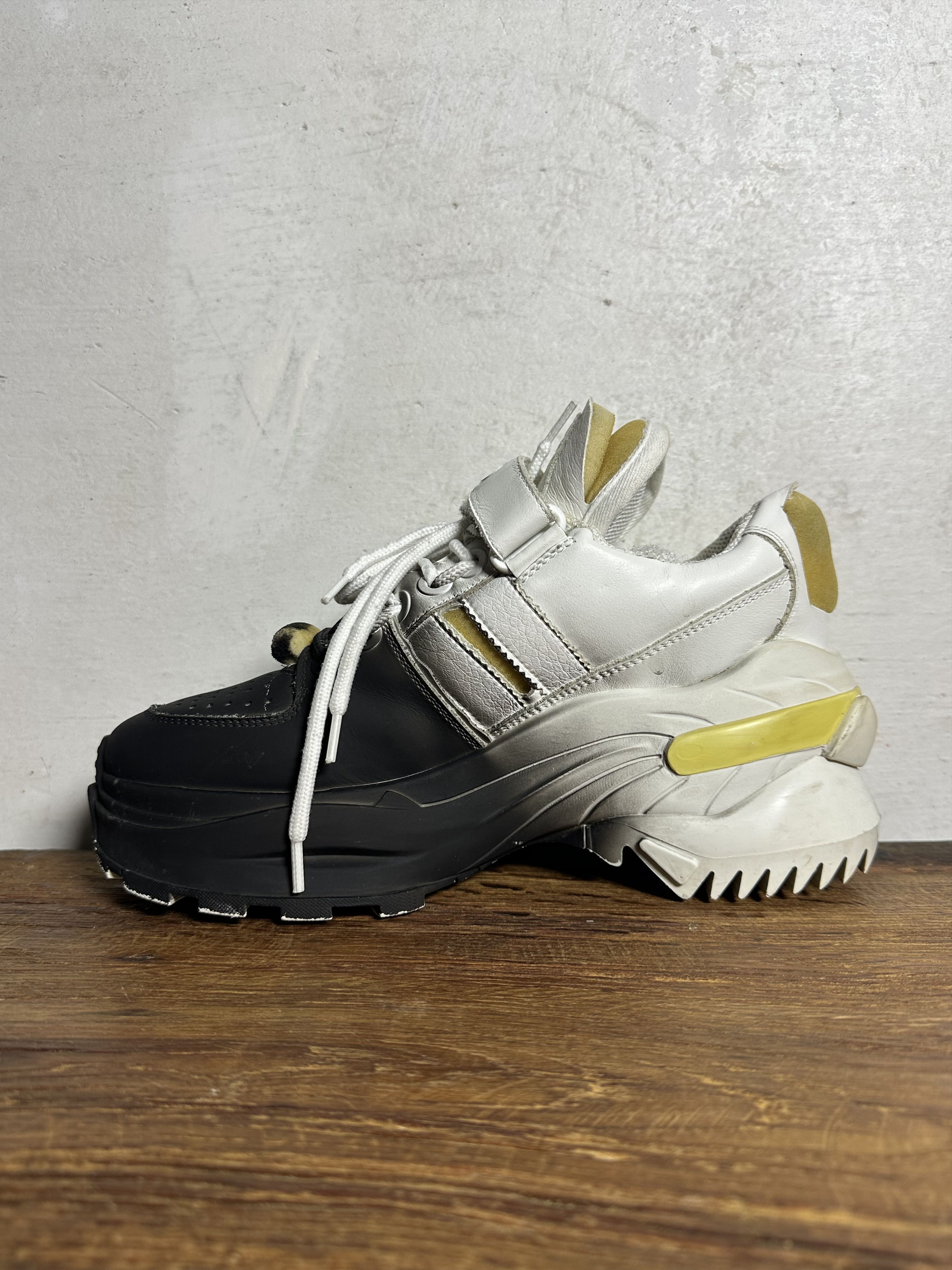 Maison Margiela Maison Margiela Retro Fit Sneakers Size US 5.5 / EU 38 - 3 Thumbnail