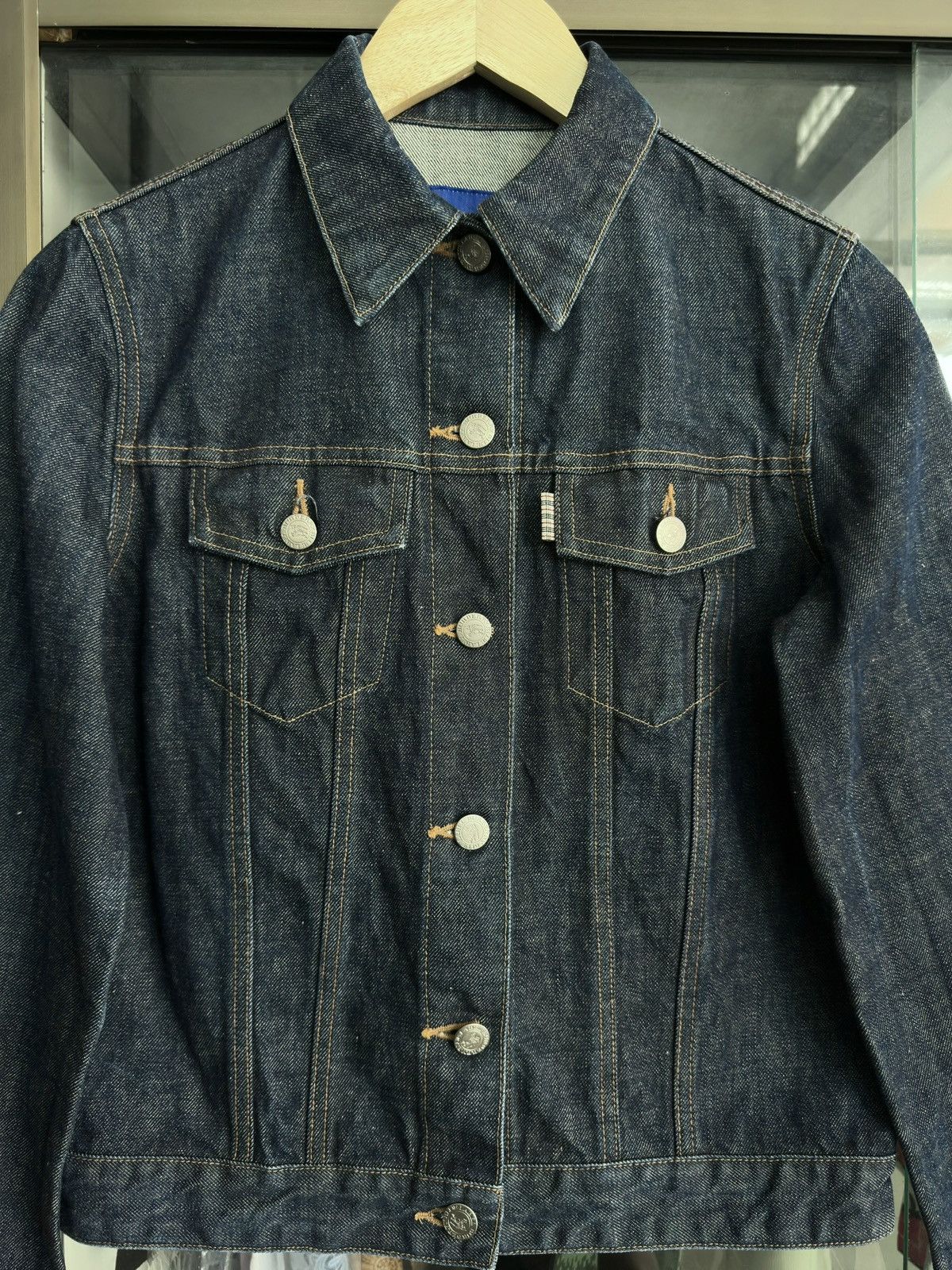 Burberry Burberry Blue Label Denim Jacket Made in Japan (Size 38) Size S / US 4 / IT 40 - 2 Thumbnail