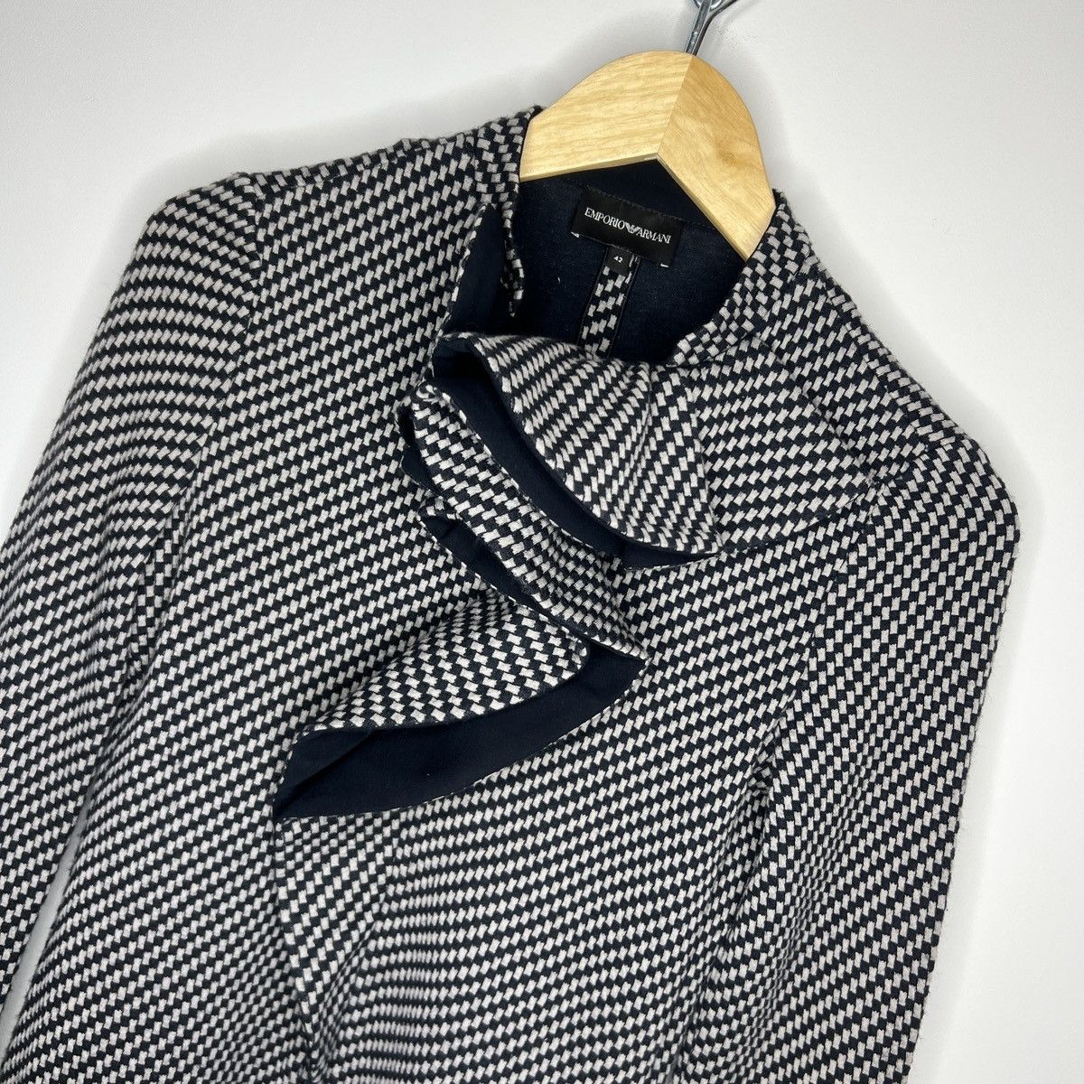 Emporio Armani × Giorgio Armani EMPORIO ARMANI DOUBLE COLLAR JACKET WOOL BLAZER Size S / US 4 / IT 40 - 4 Thumbnail