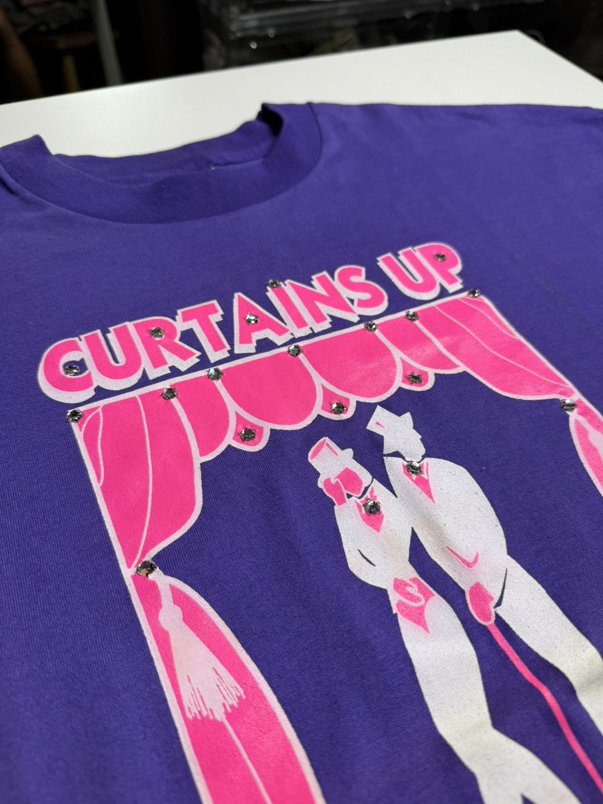Vintage VINTAGE 1990's Rhinestone Curtains Up Tee “Purple” (XL) DS Size US XL / EU 56 / 4 - 3 Thumbnail