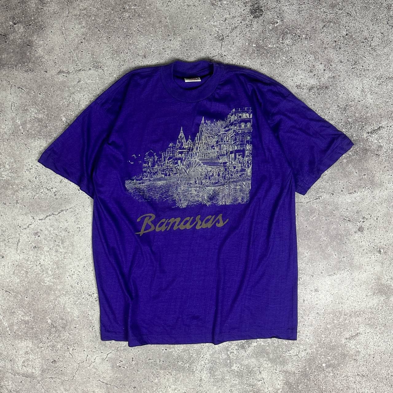 Vintage Vintage 90s Banaras Varanasi Graphic print tee India y2k og Size US L / EU 52-54 / 3 - 1 Thumbnail