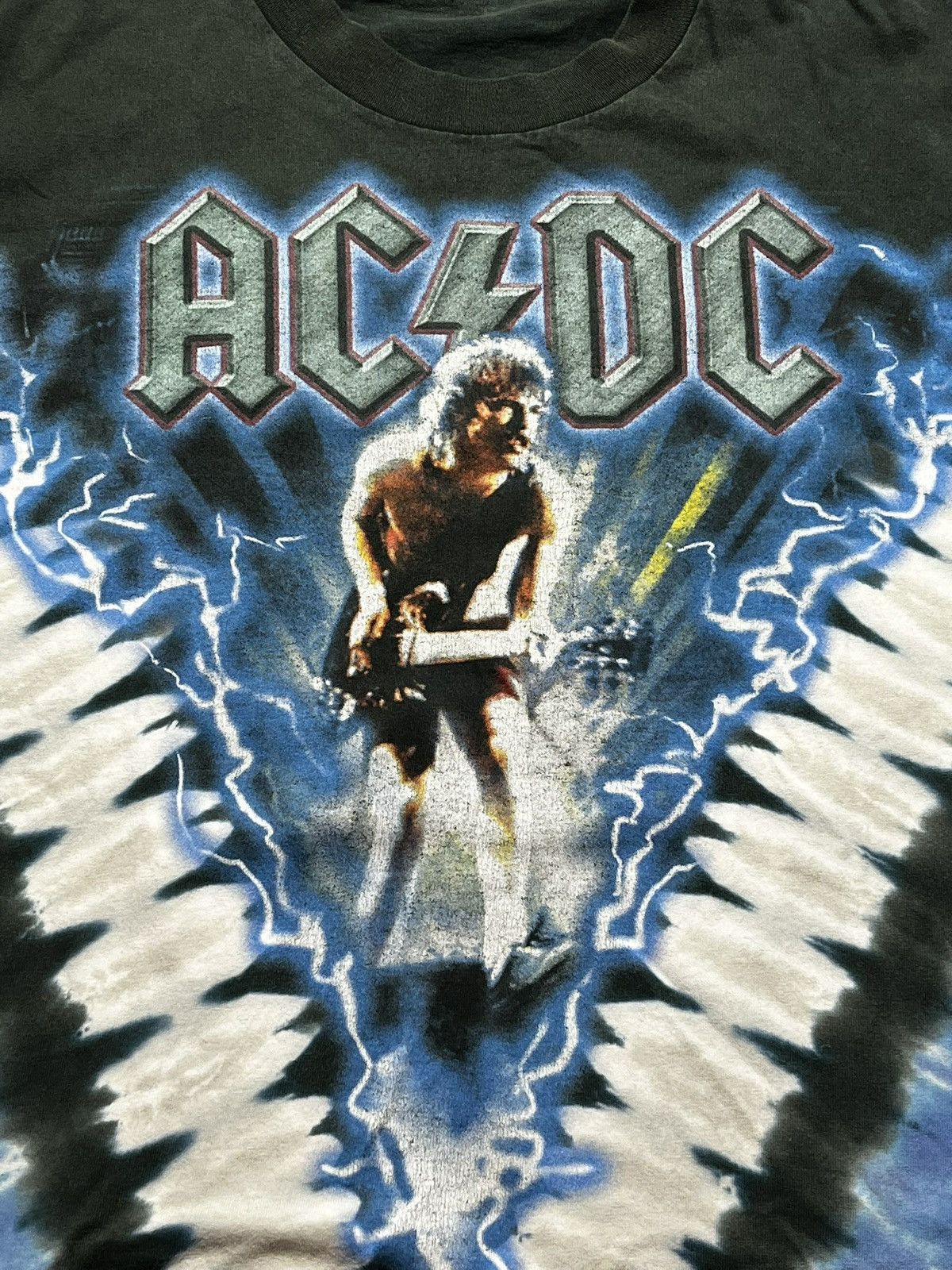 AC/DC liquid blue acdc let there be rock 2004 tie dye tshirt Size US M / EU 48-50 / 2 - 3 Thumbnail